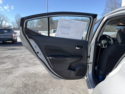 2025 Nissan Versa SR