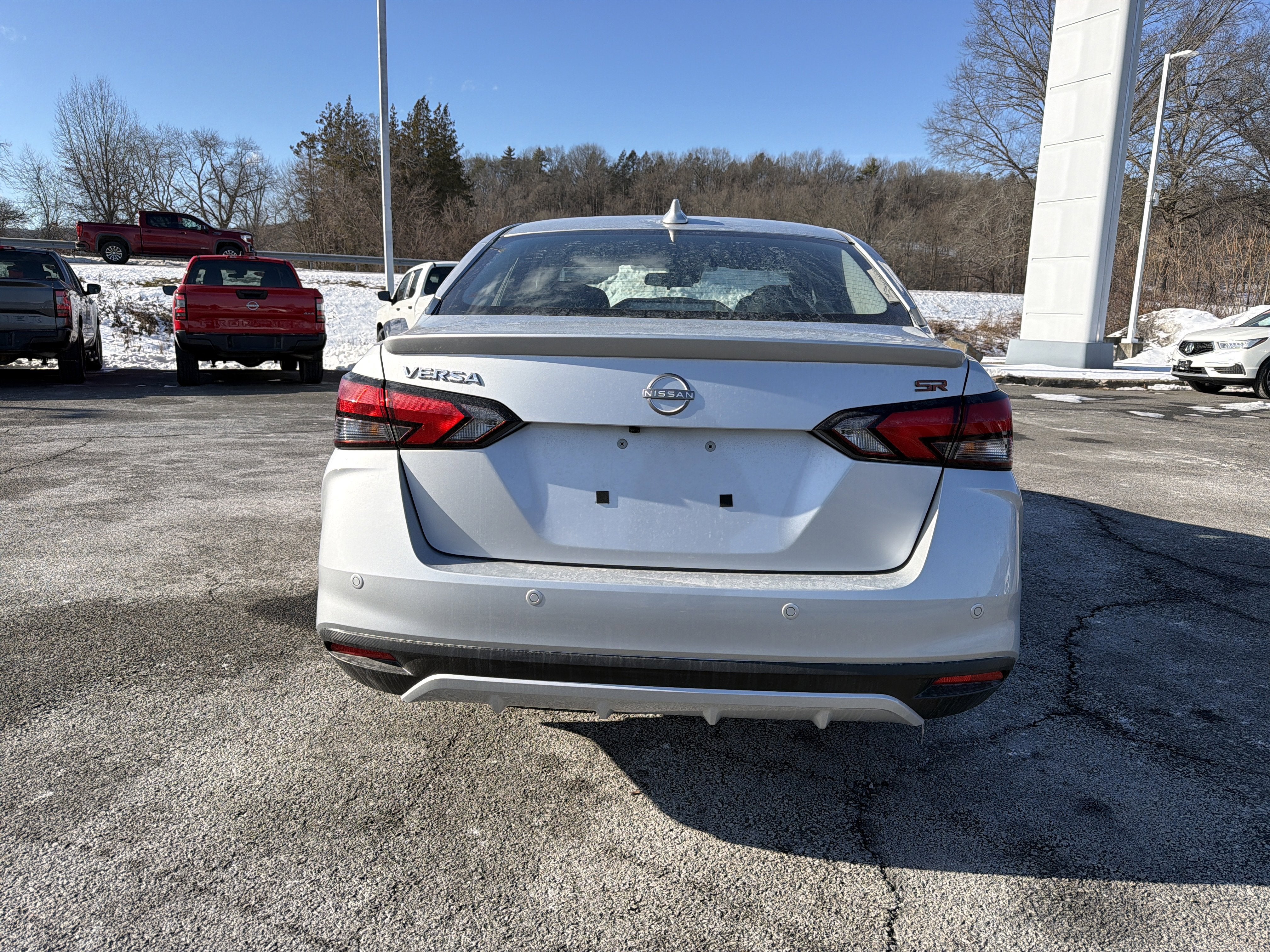 2025 Nissan Versa SR