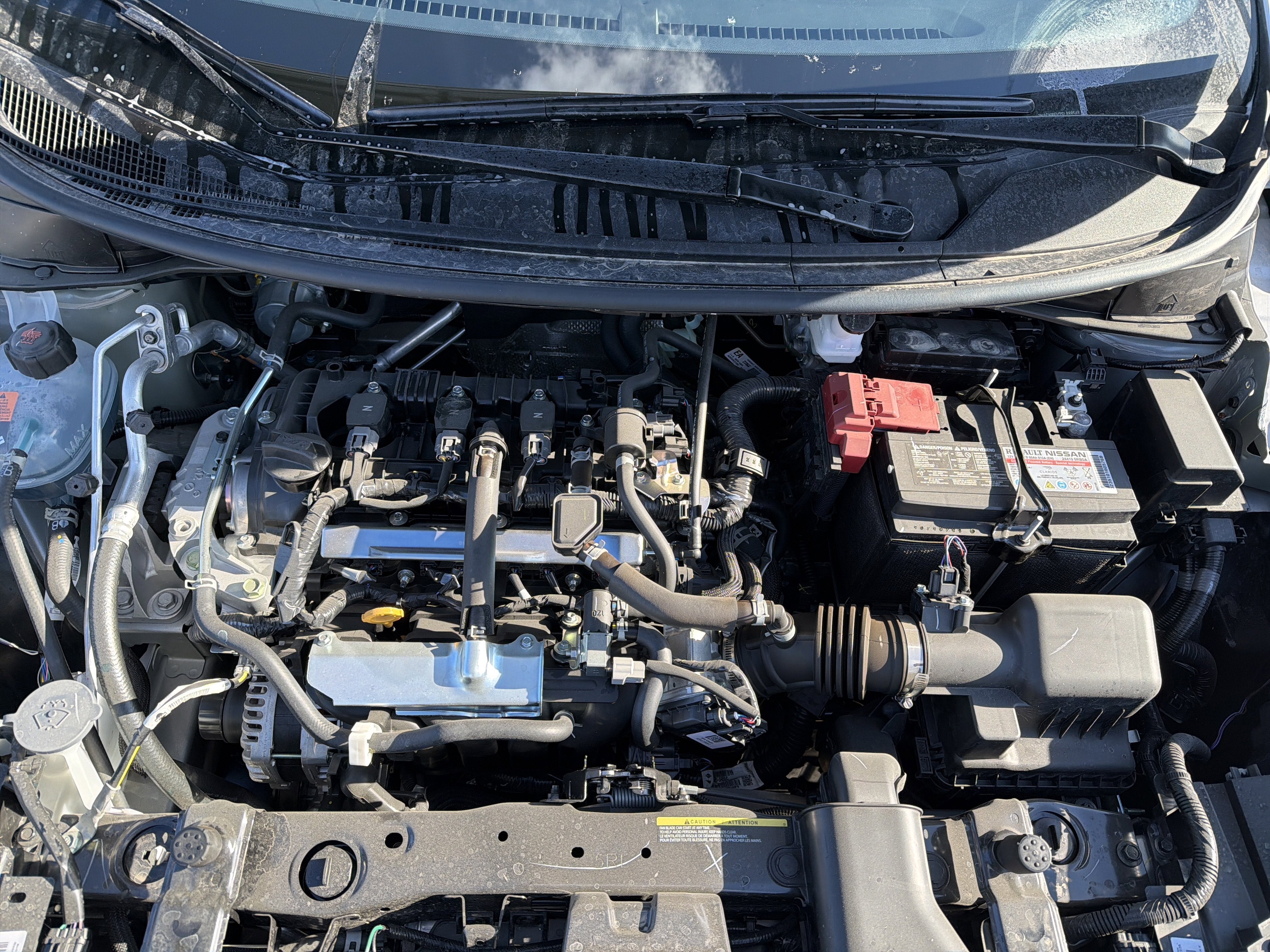 2025 Nissan Versa SR