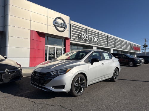 2025 Nissan Versa SR