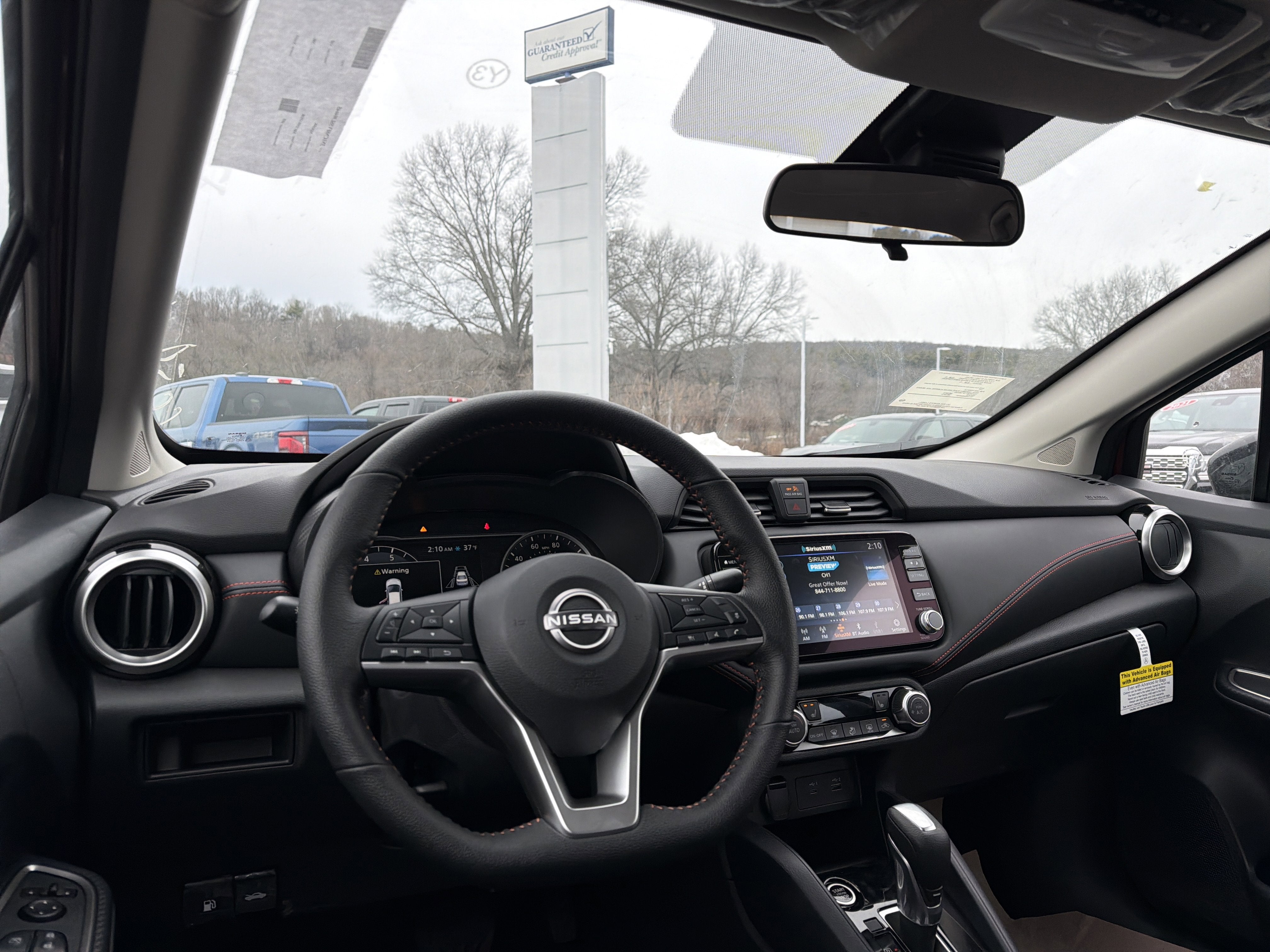 2025 Nissan Versa SR