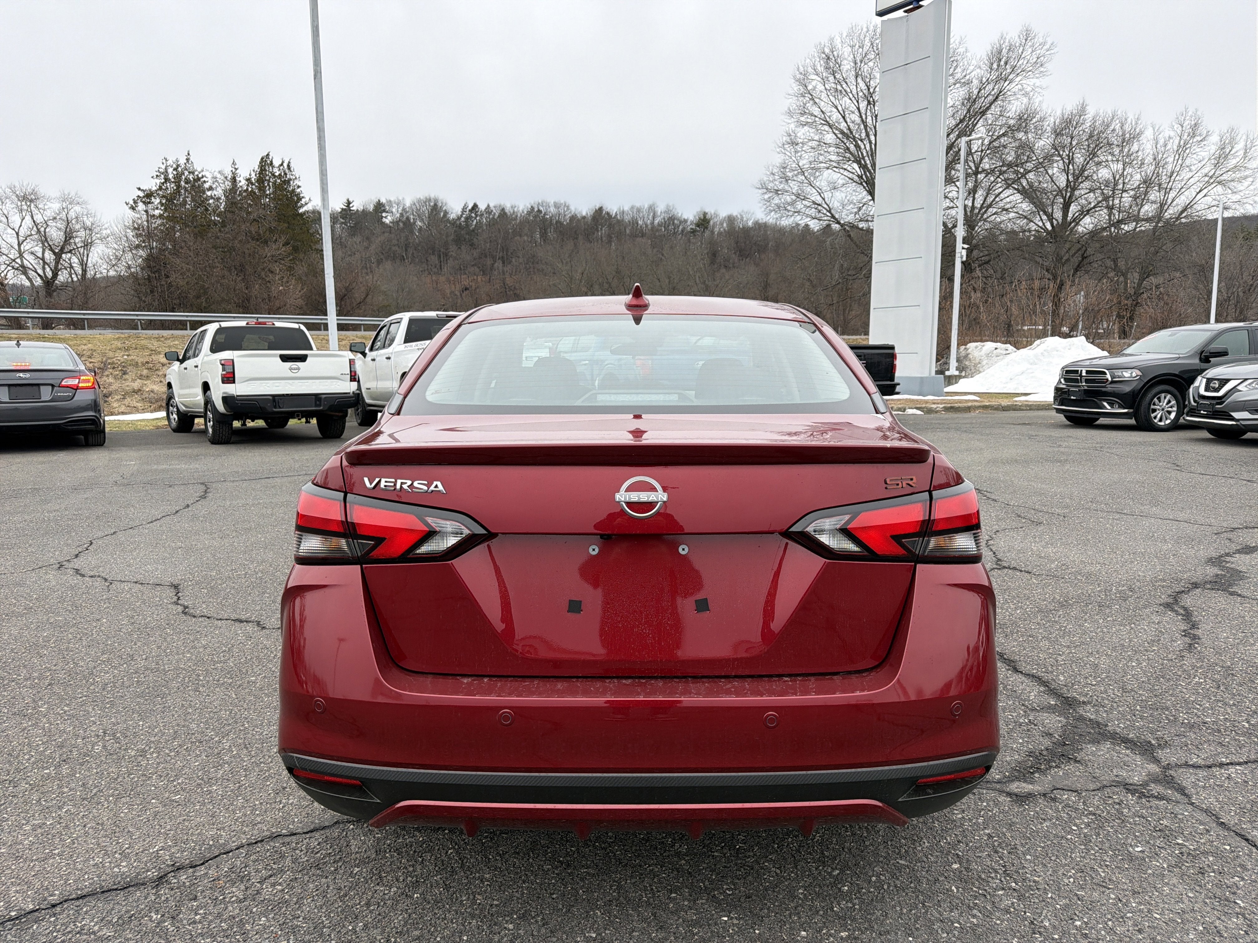 2025 Nissan Versa SR