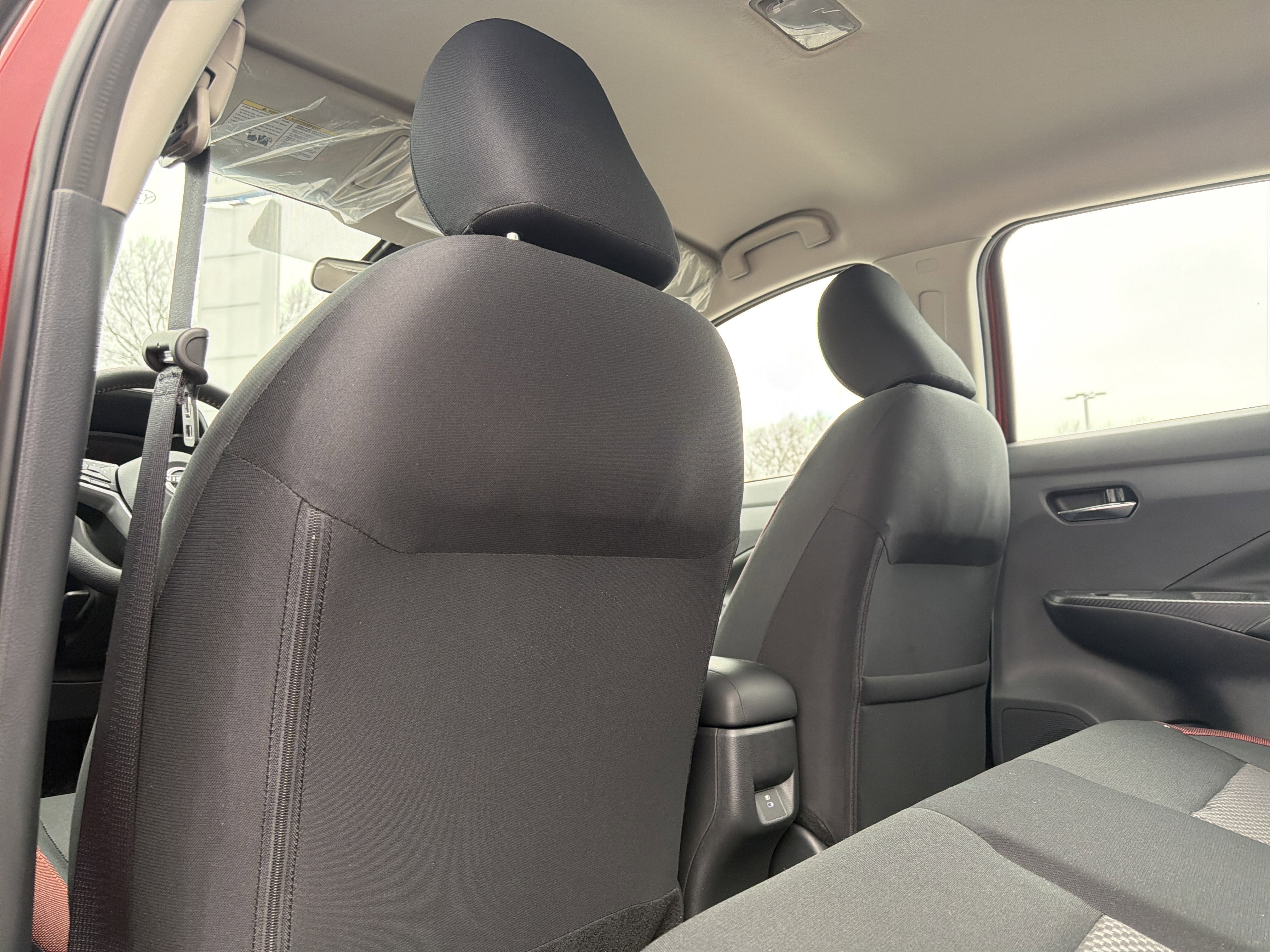 2025 Nissan Versa SR