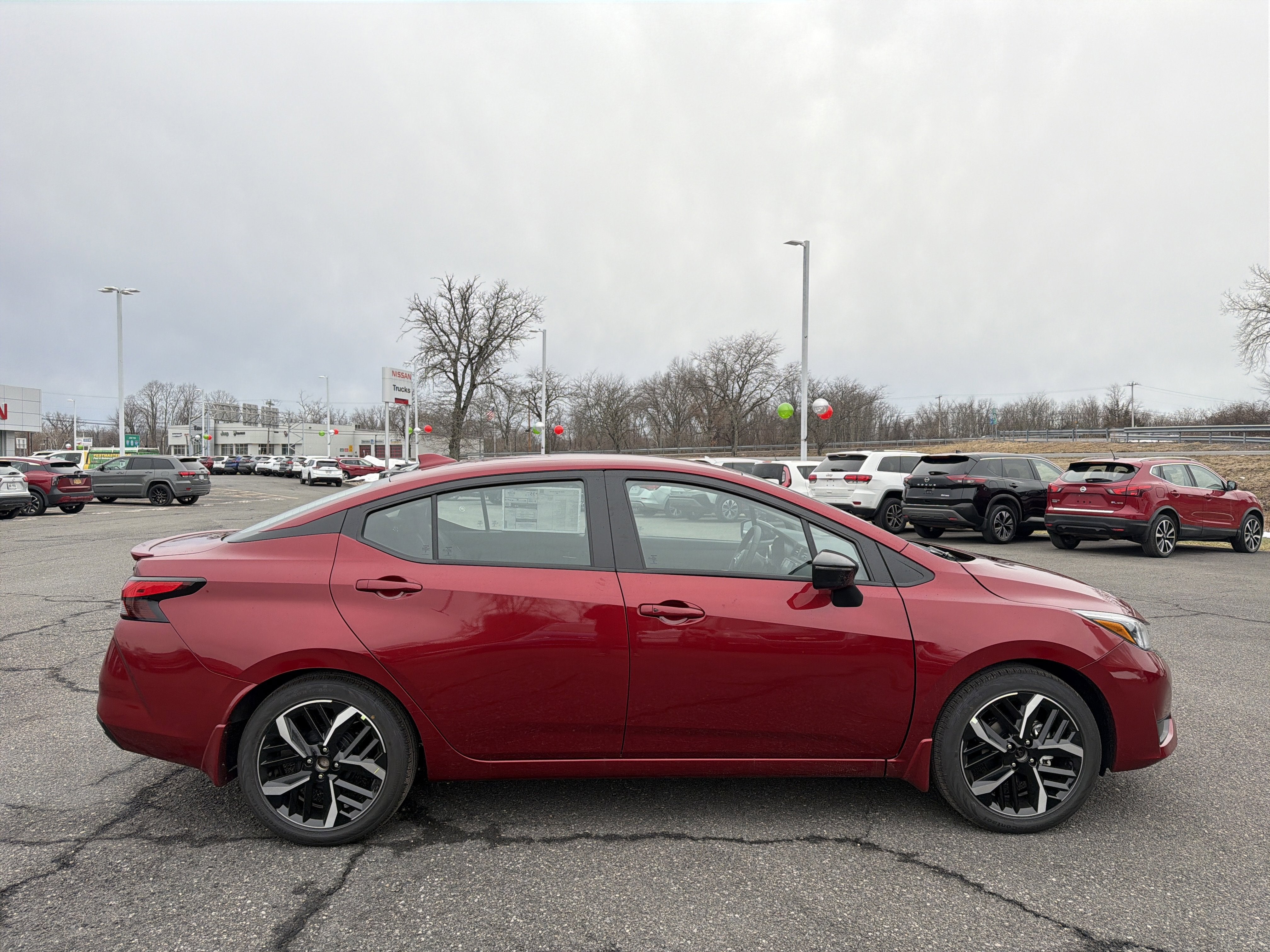 2025 Nissan Versa SR