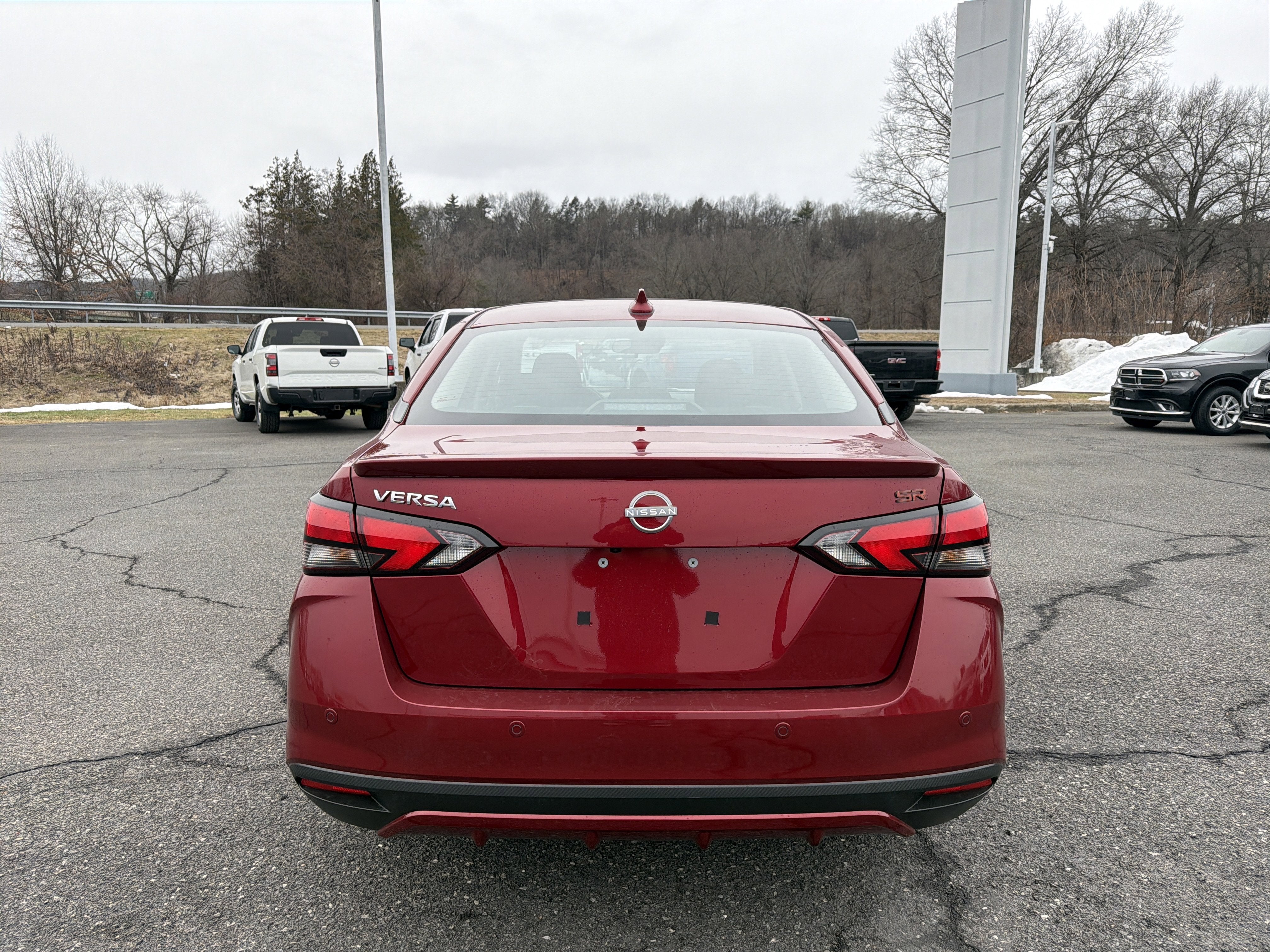 2025 Nissan Versa SR