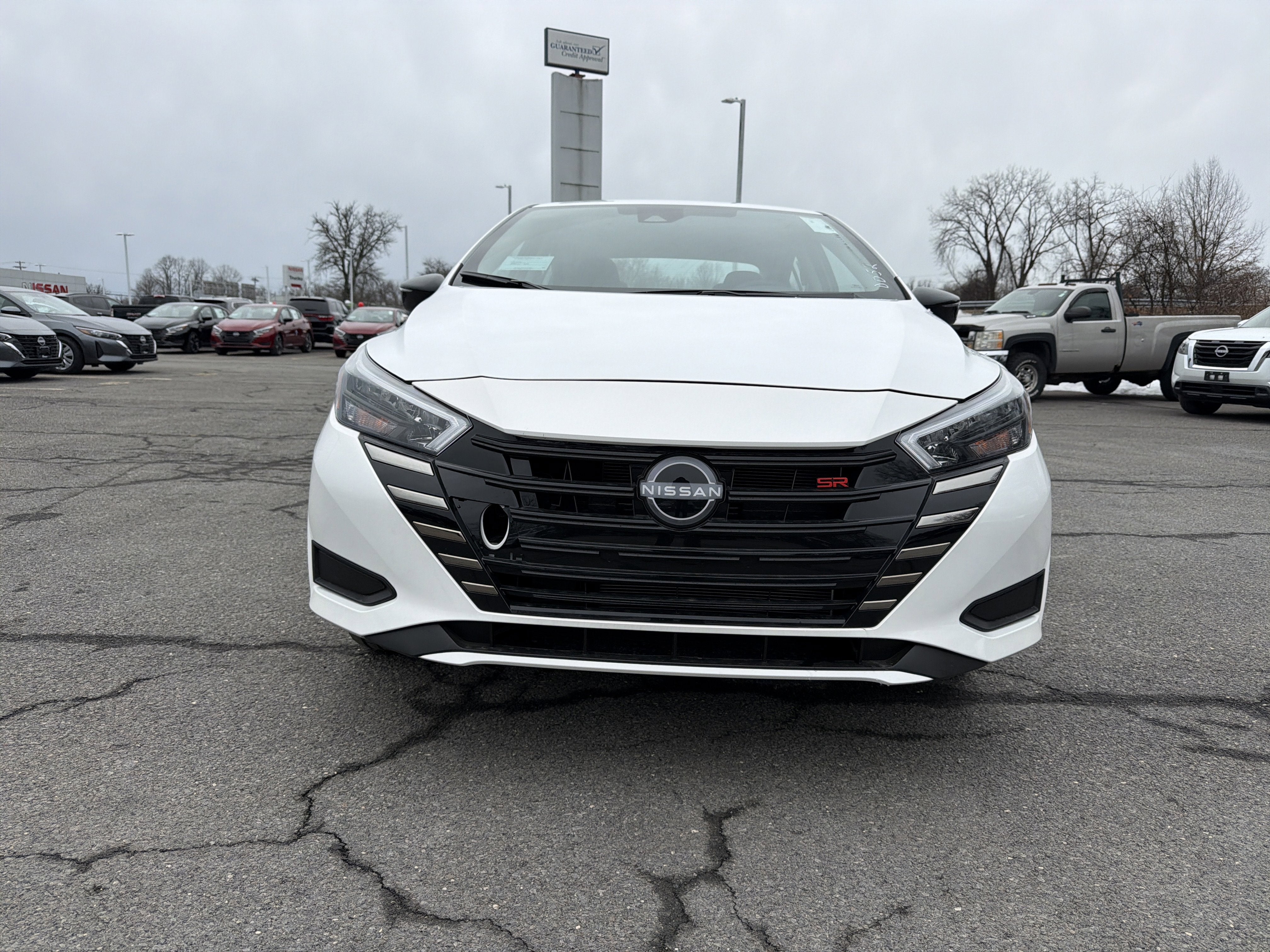 2025 Nissan Versa SR