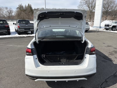 2025 Nissan Versa SR