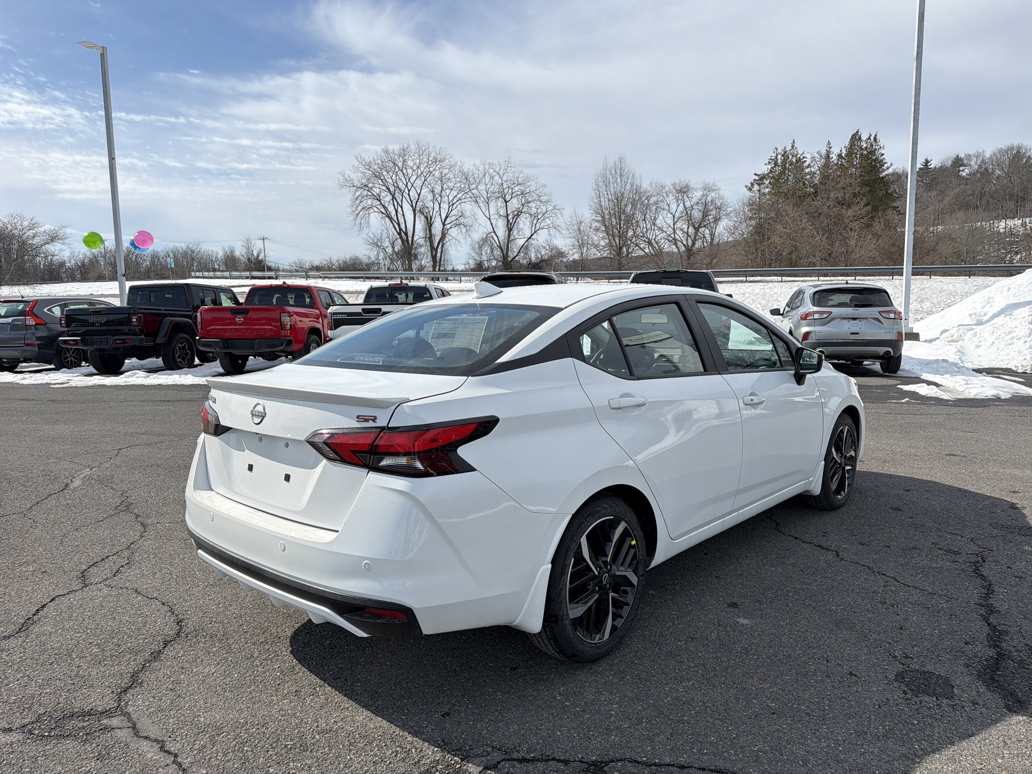 2025 Nissan Versa SR