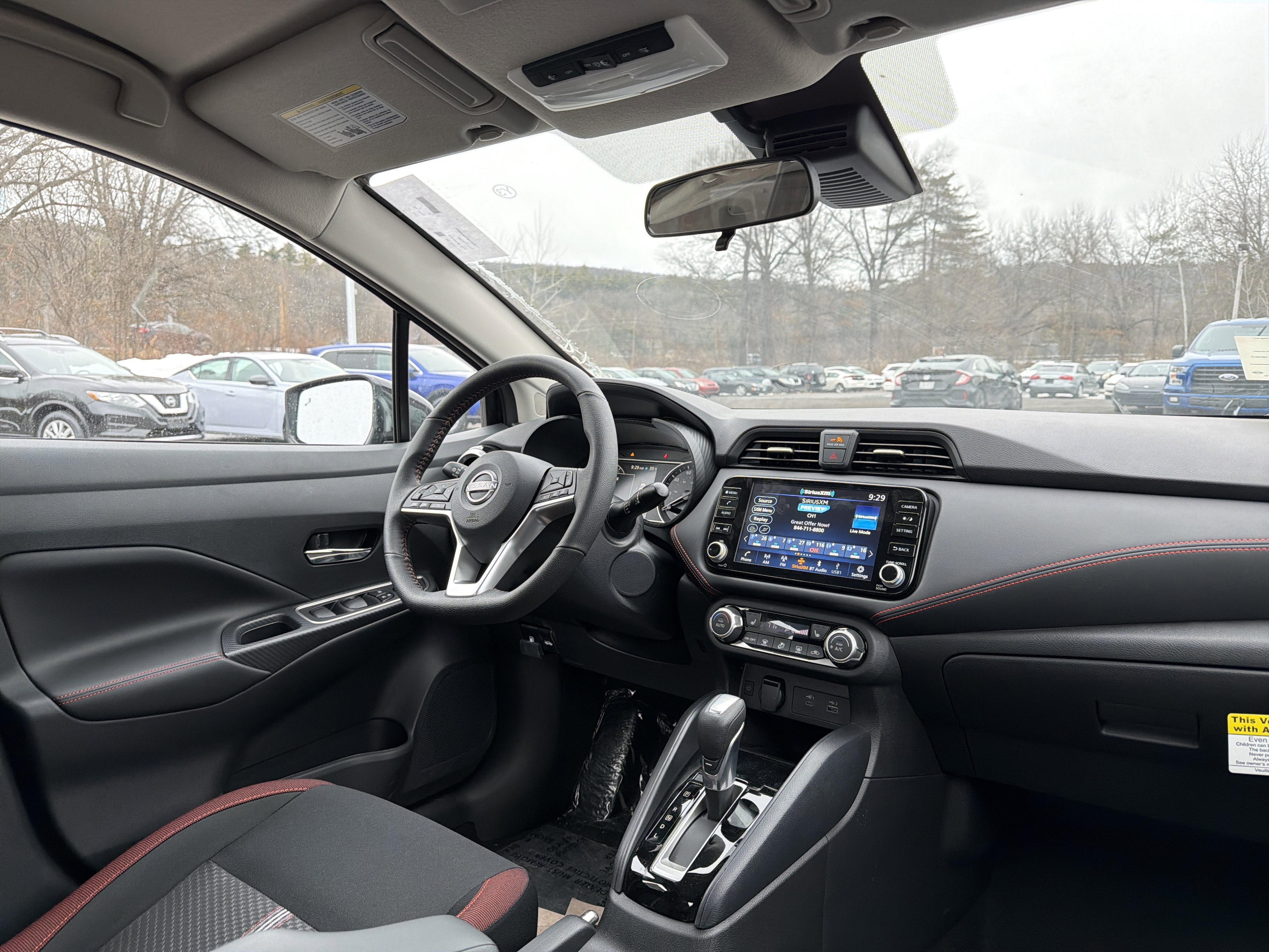 2025 Nissan Versa SR