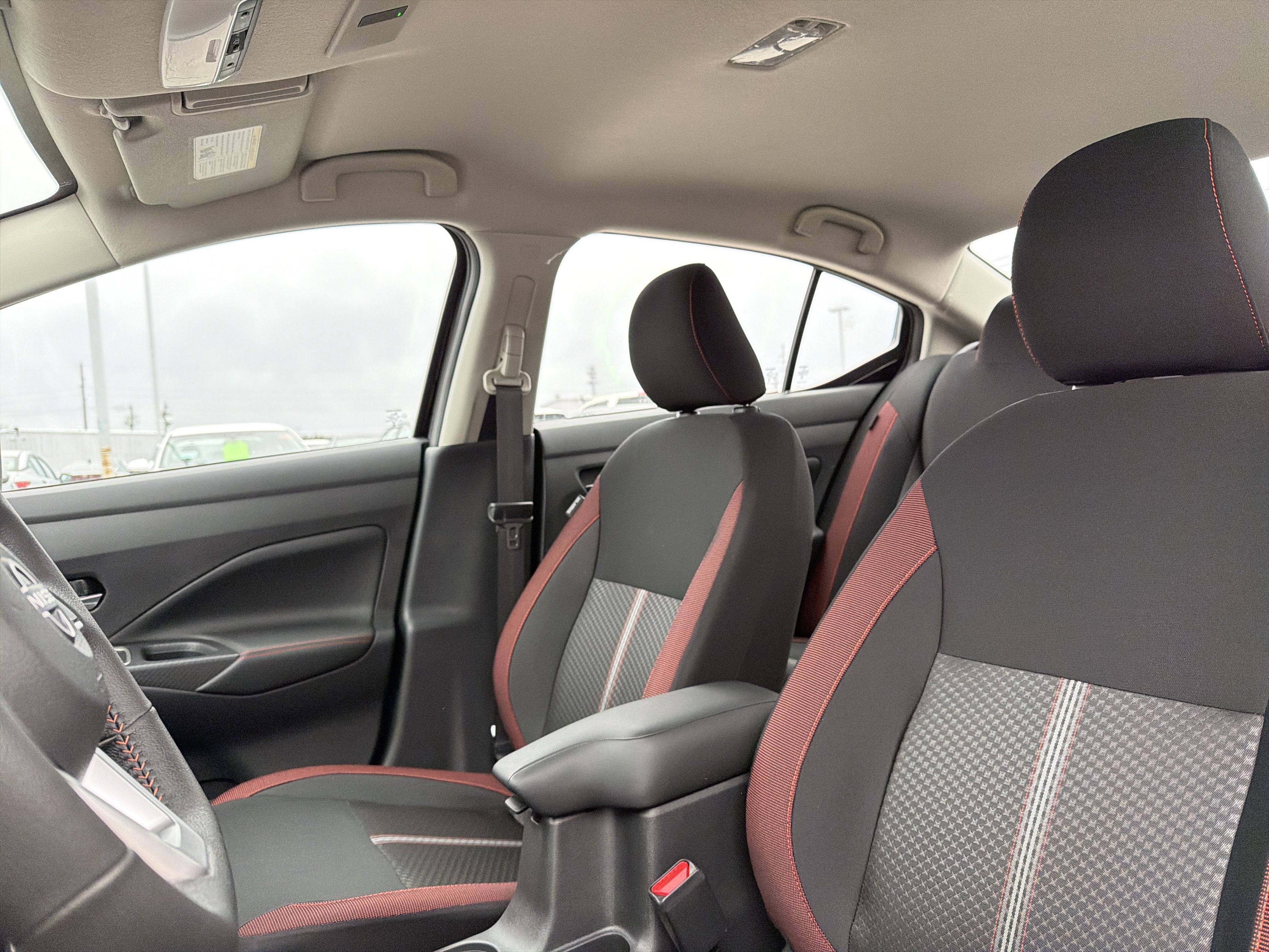 2025 Nissan Versa SR