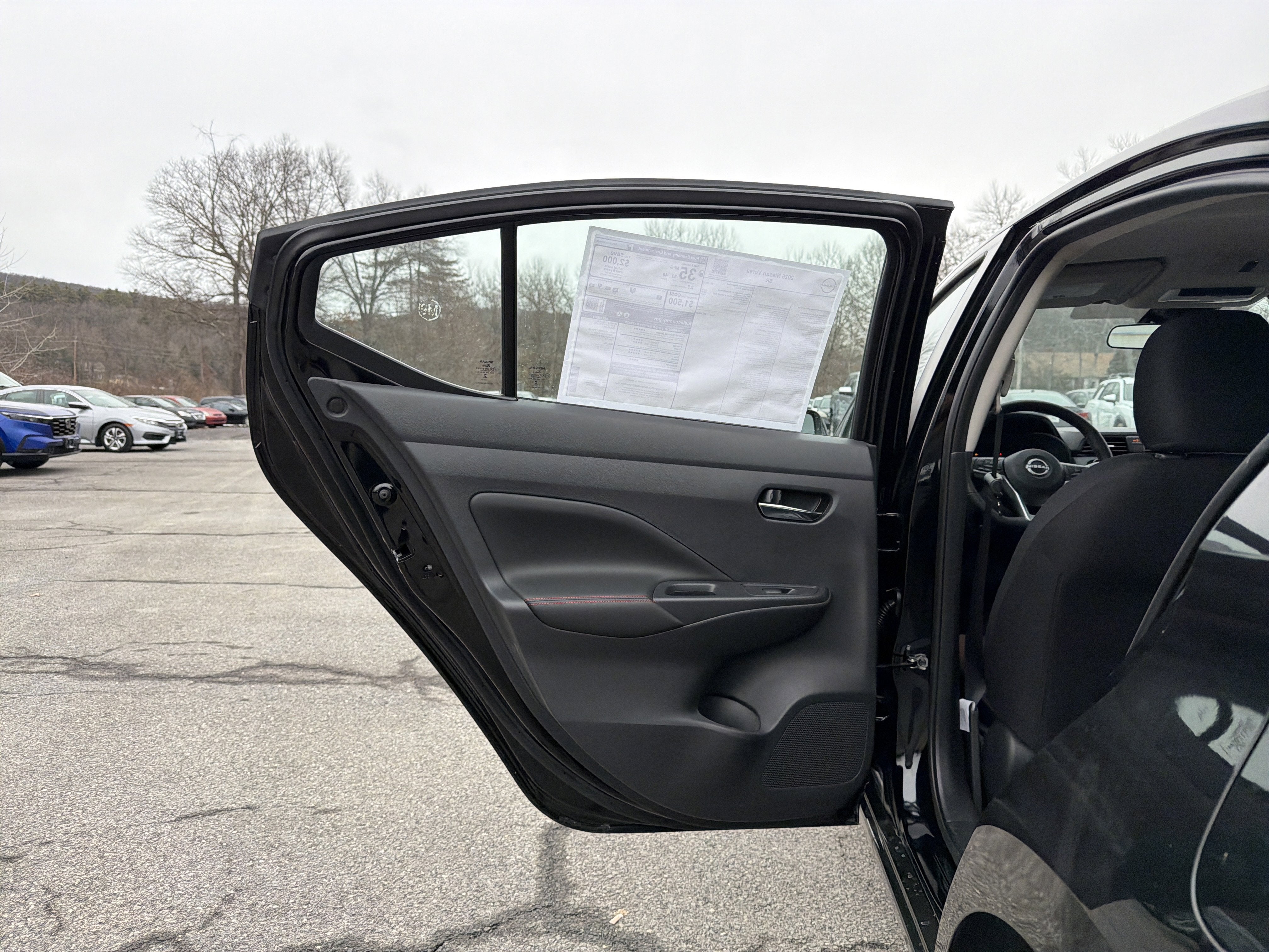 2025 Nissan Versa SR