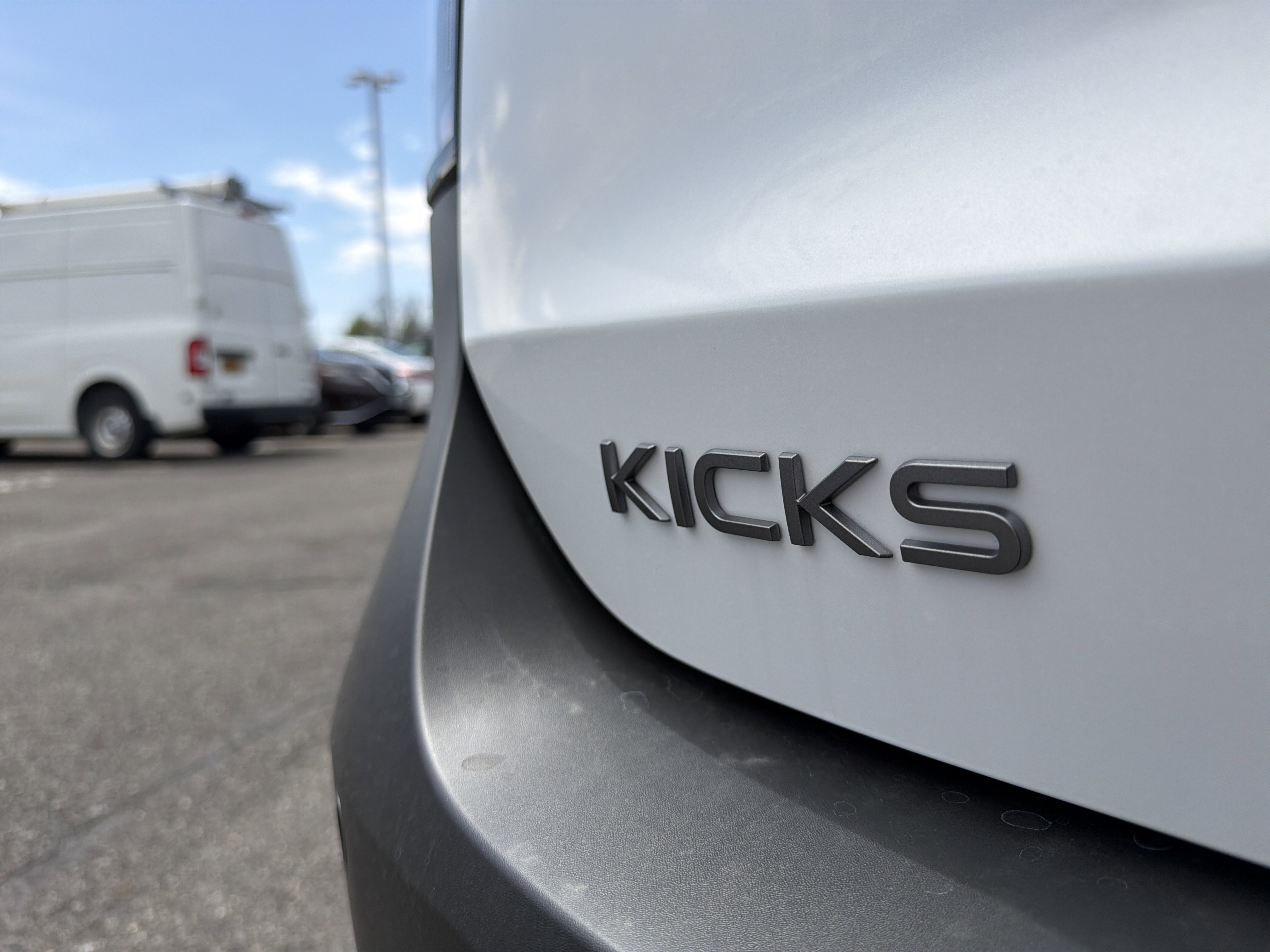 2026 Nissan Kicks SV