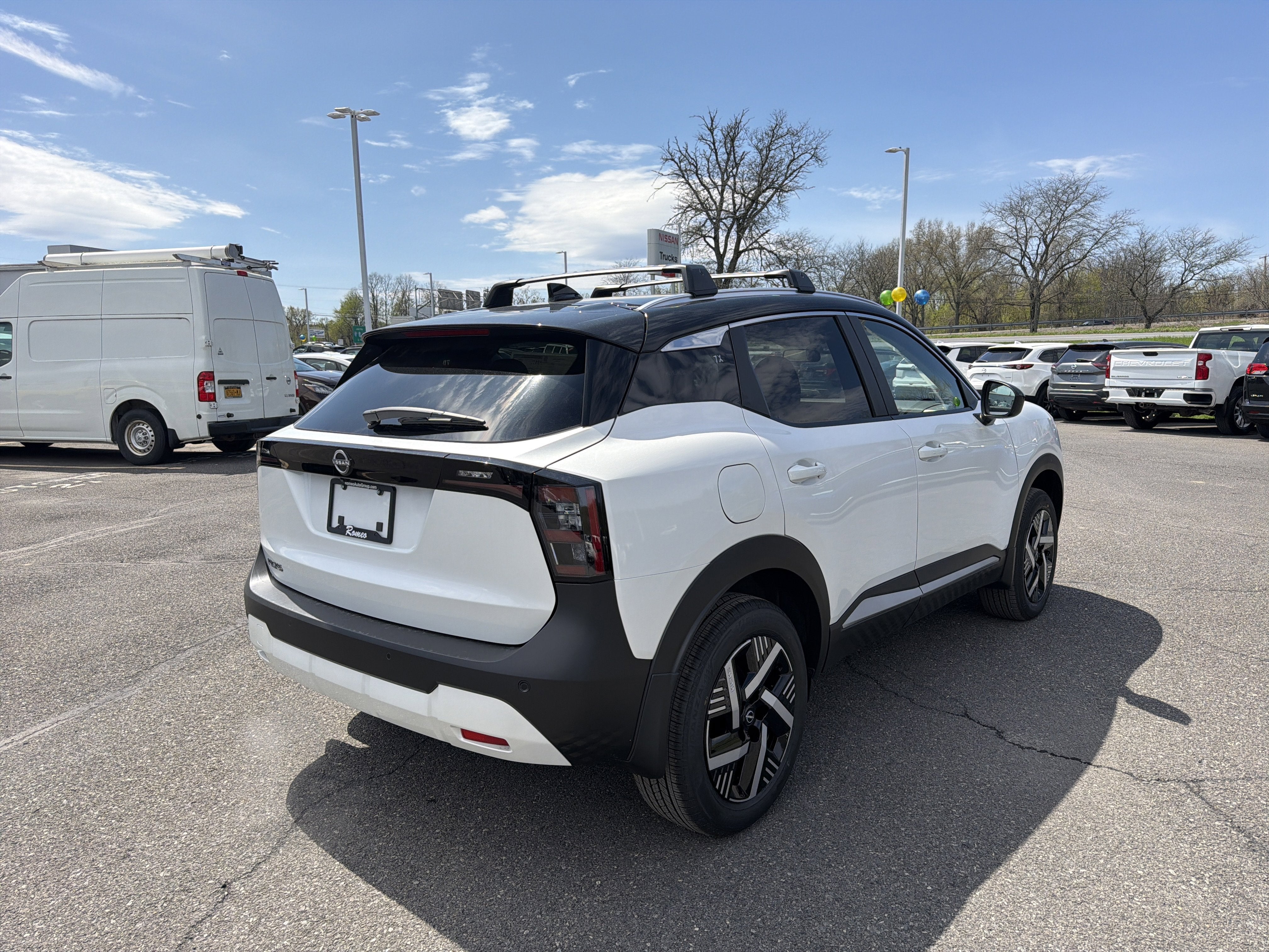 2026 Nissan Kicks SV