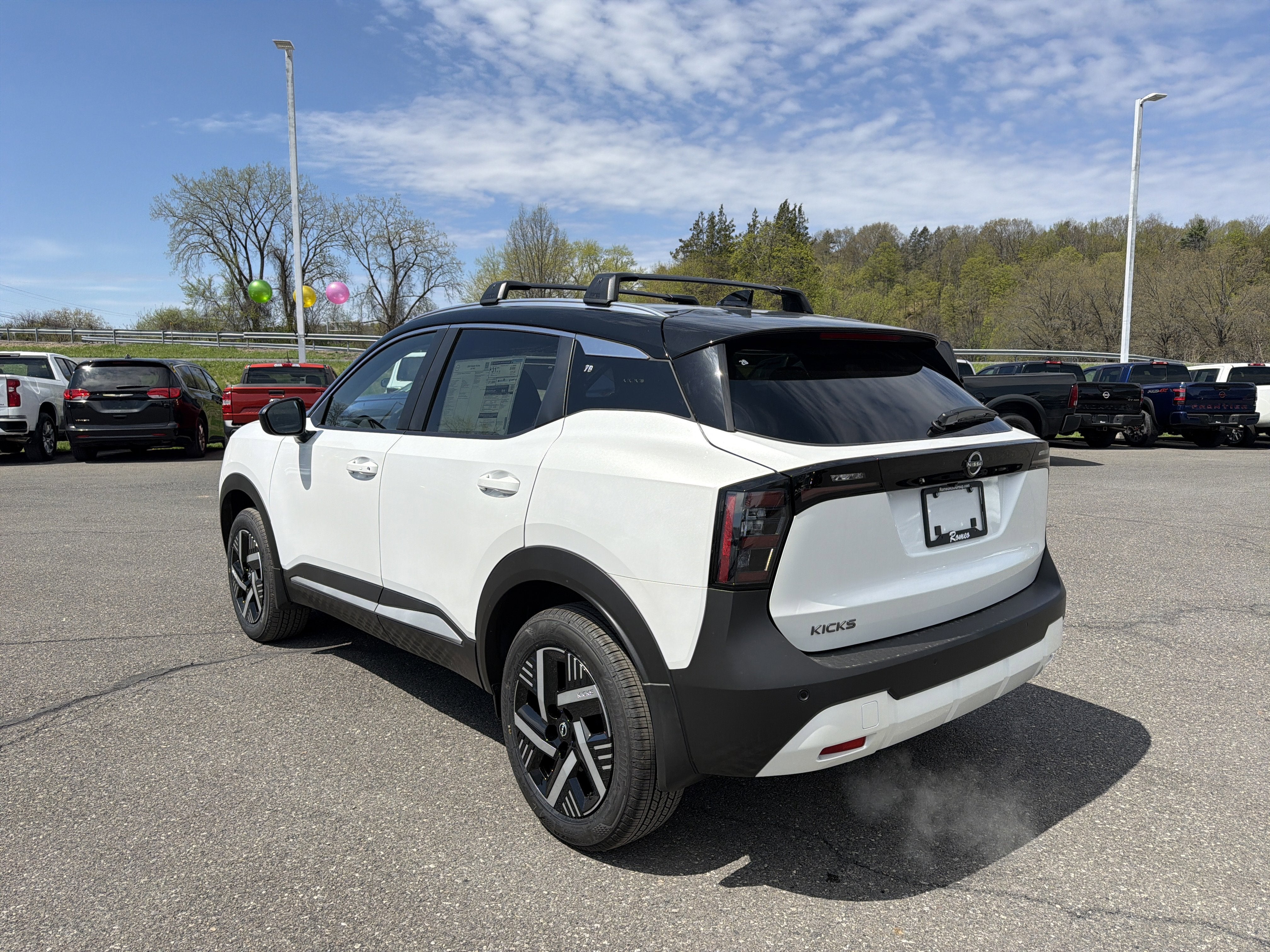 2026 Nissan Kicks SV