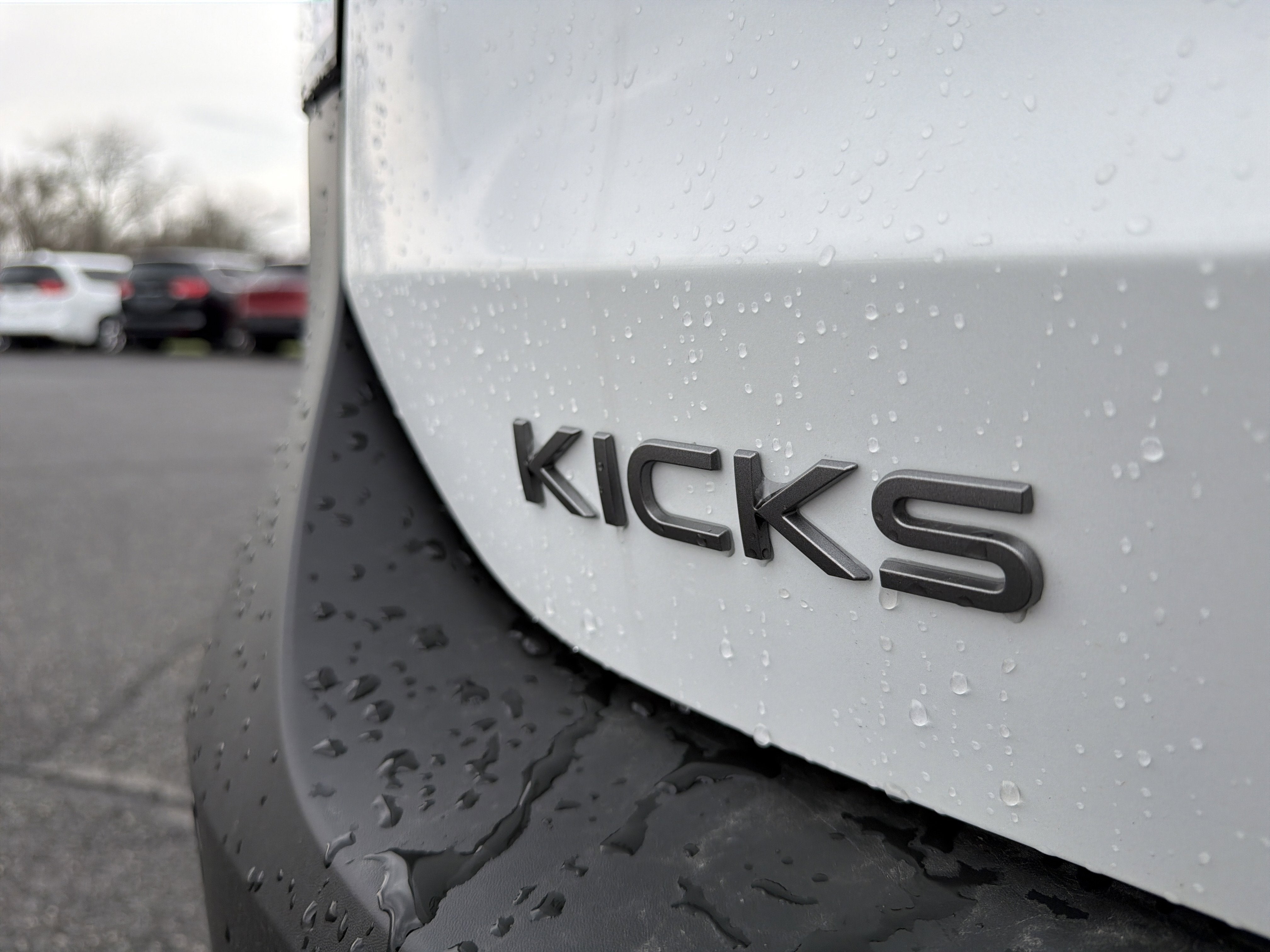 2026 Nissan Kicks SV