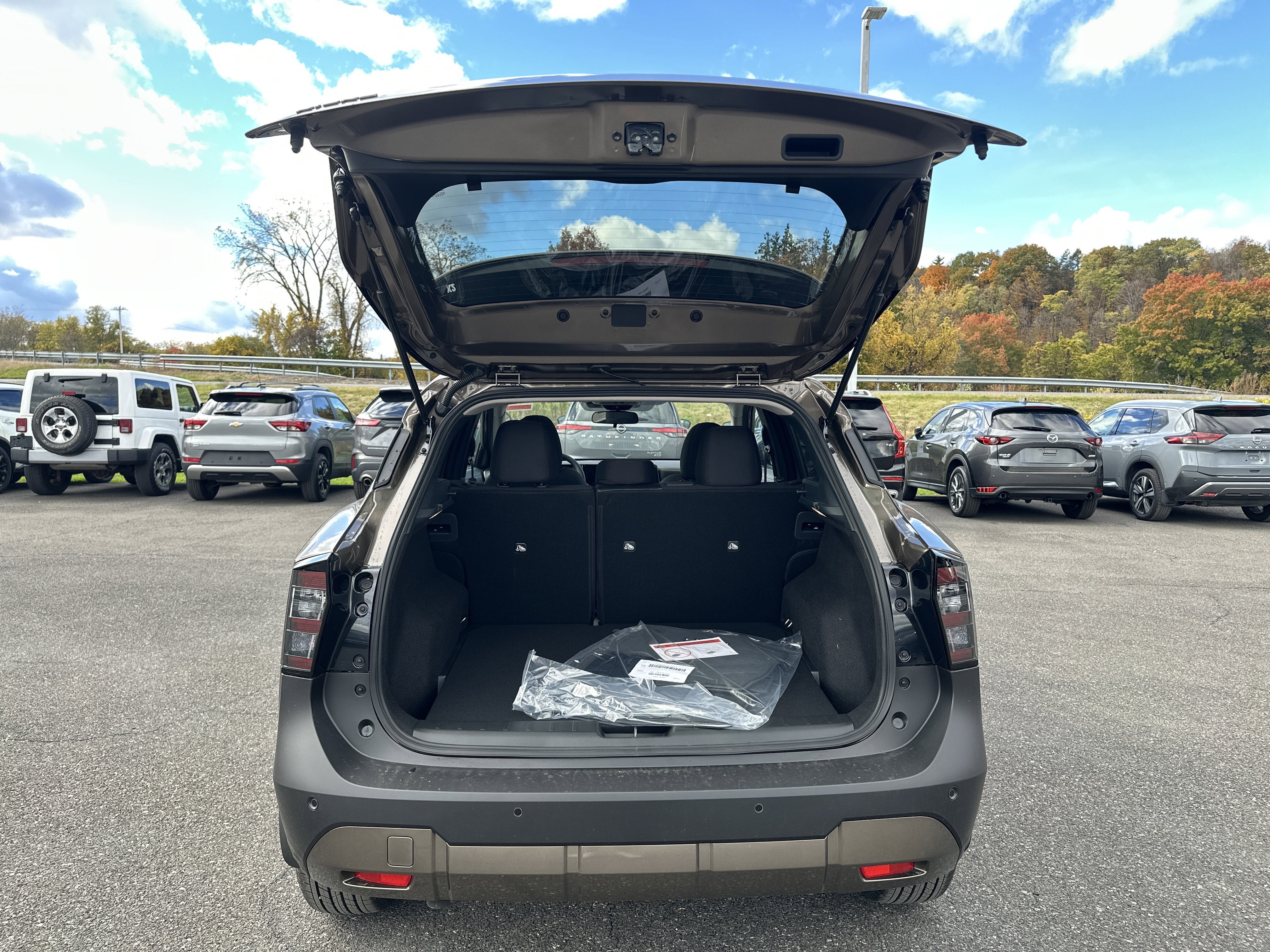 2026 Nissan Kicks SV