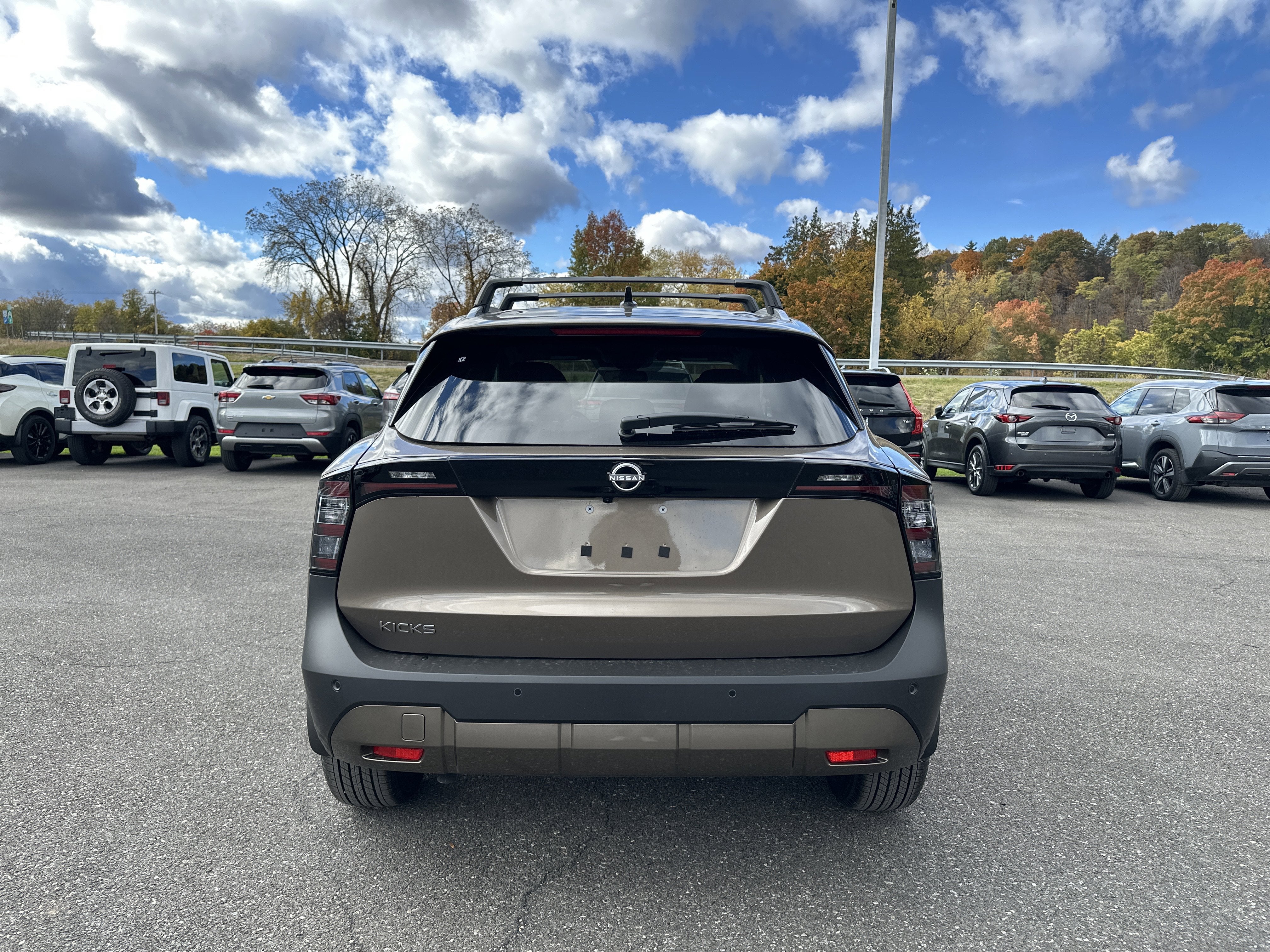 2026 Nissan Kicks SV