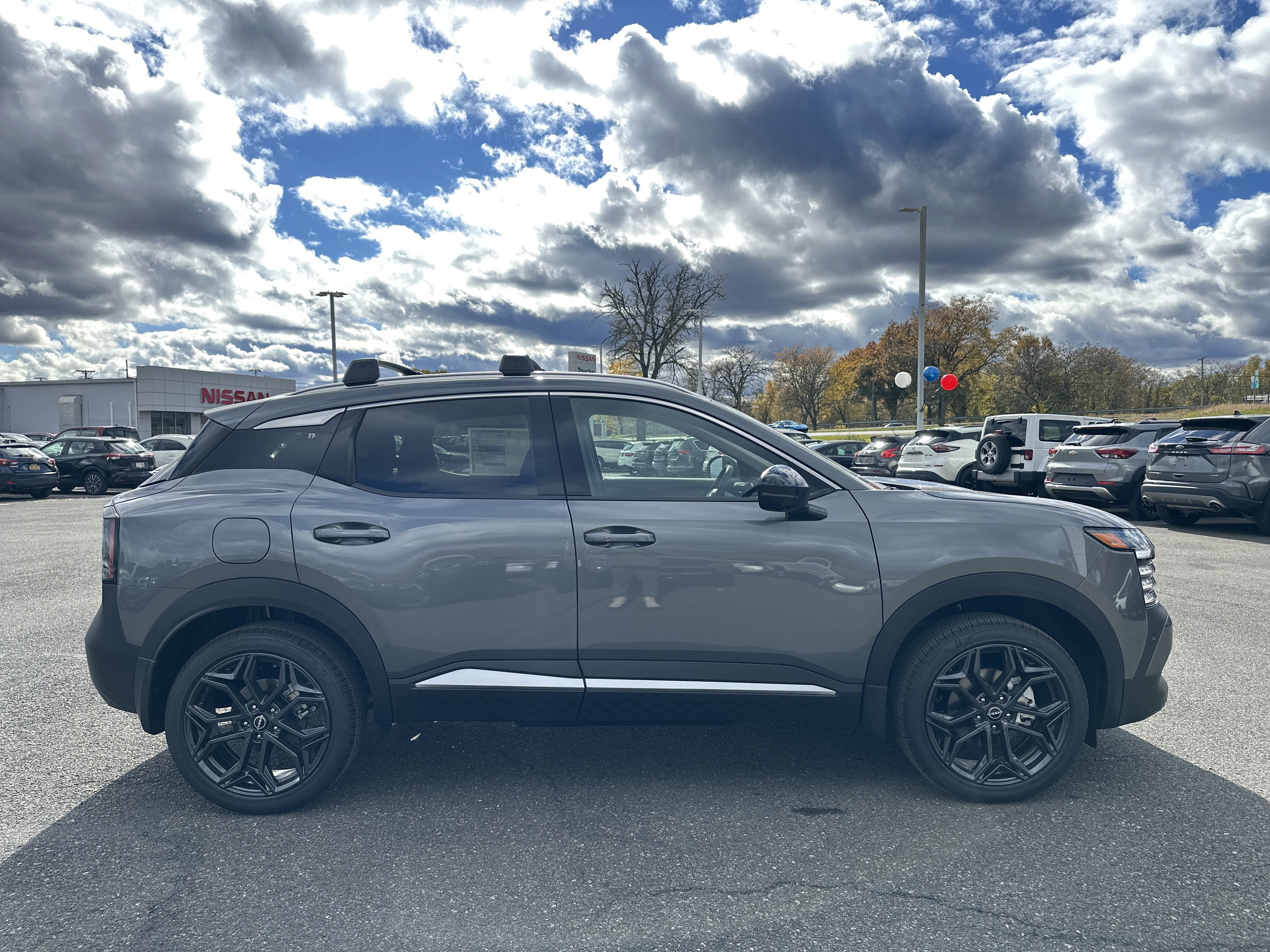 2026 Nissan Kicks SR