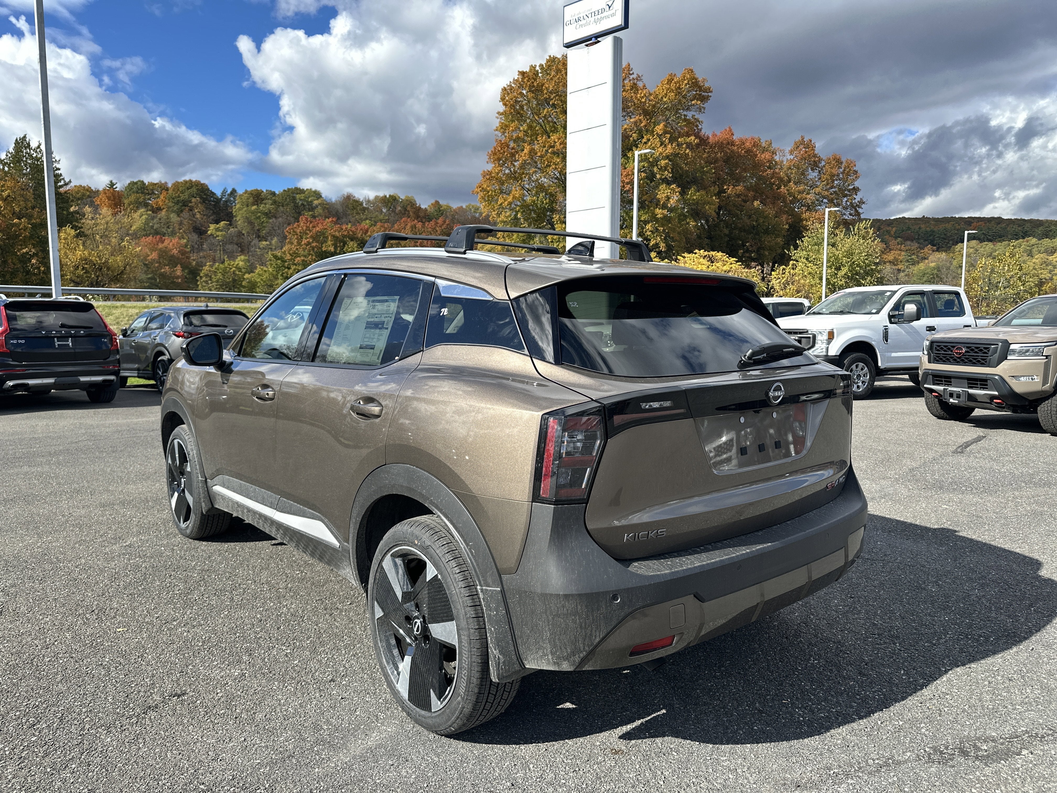 2026 Nissan Kicks SR