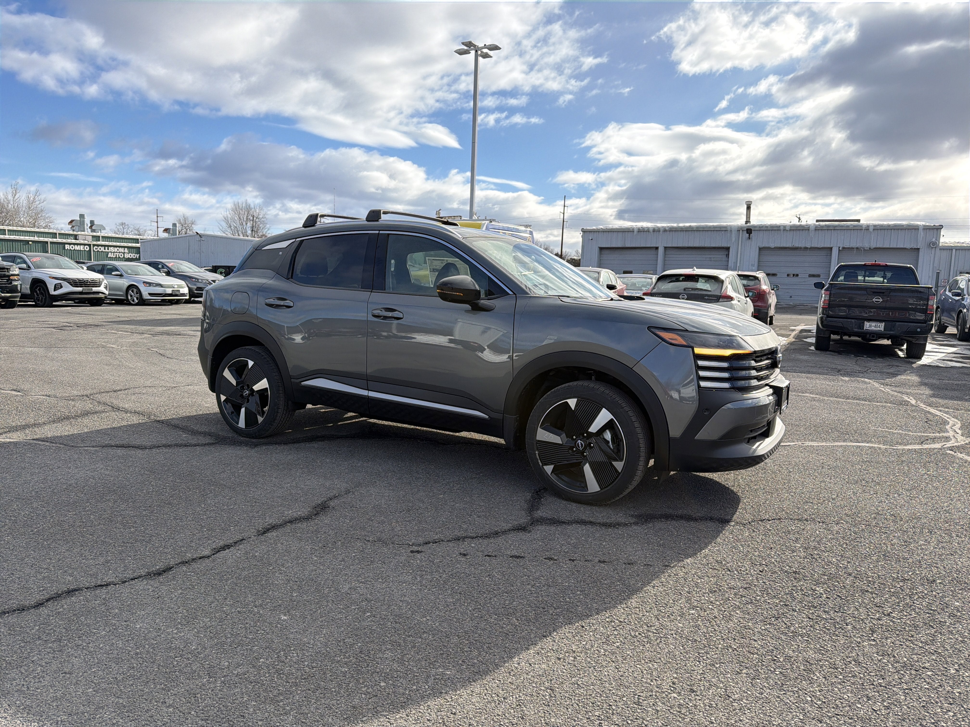 2026 Nissan Kicks SR