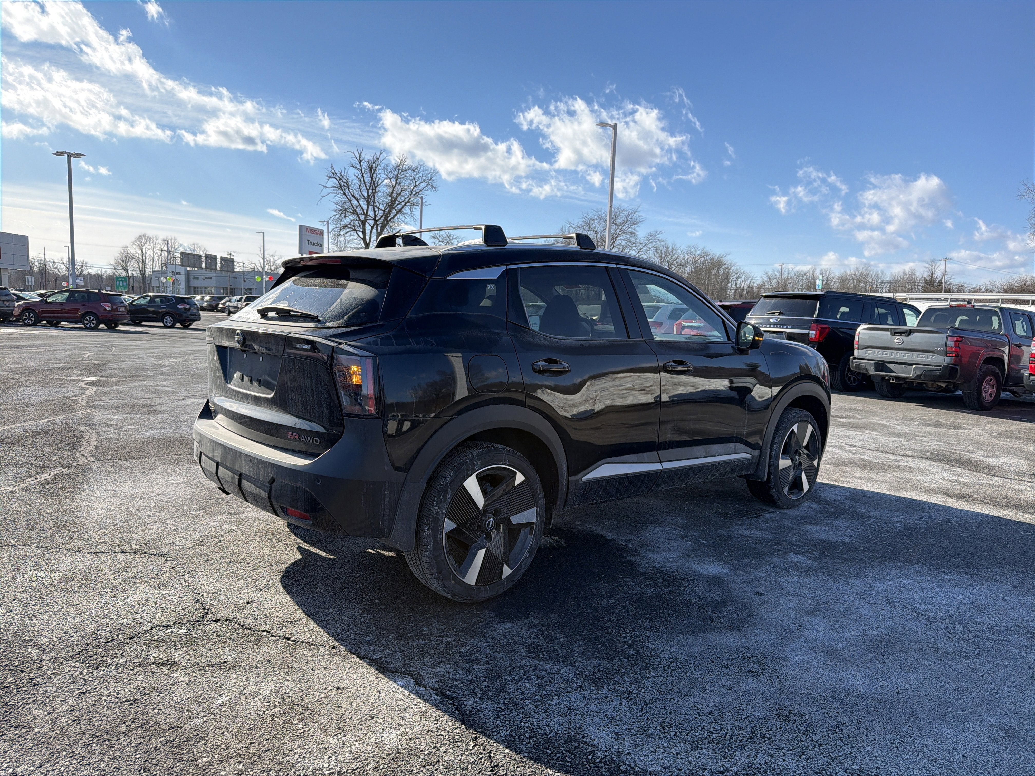 2026 Nissan Kicks SR