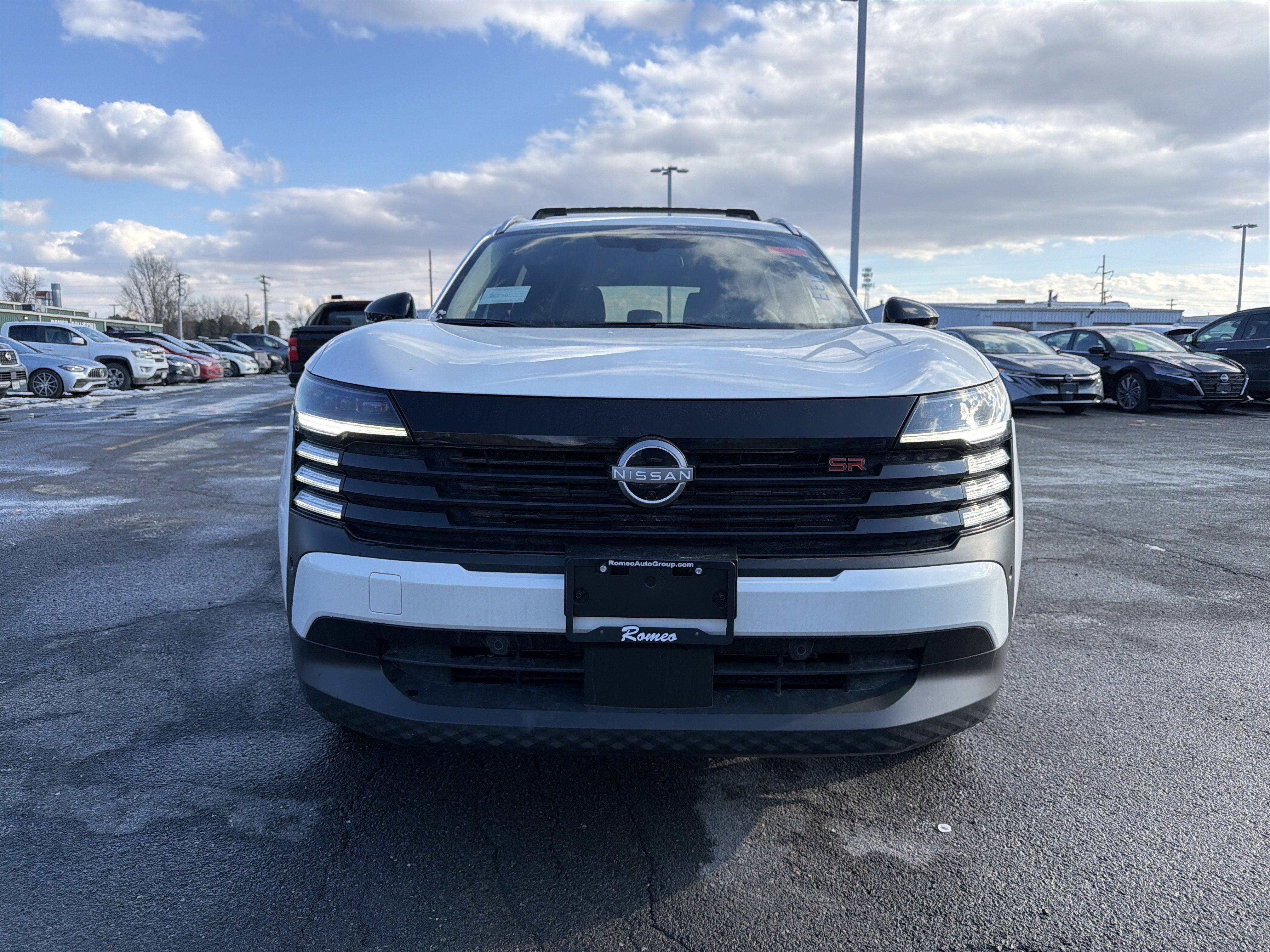 2026 Nissan Kicks SR