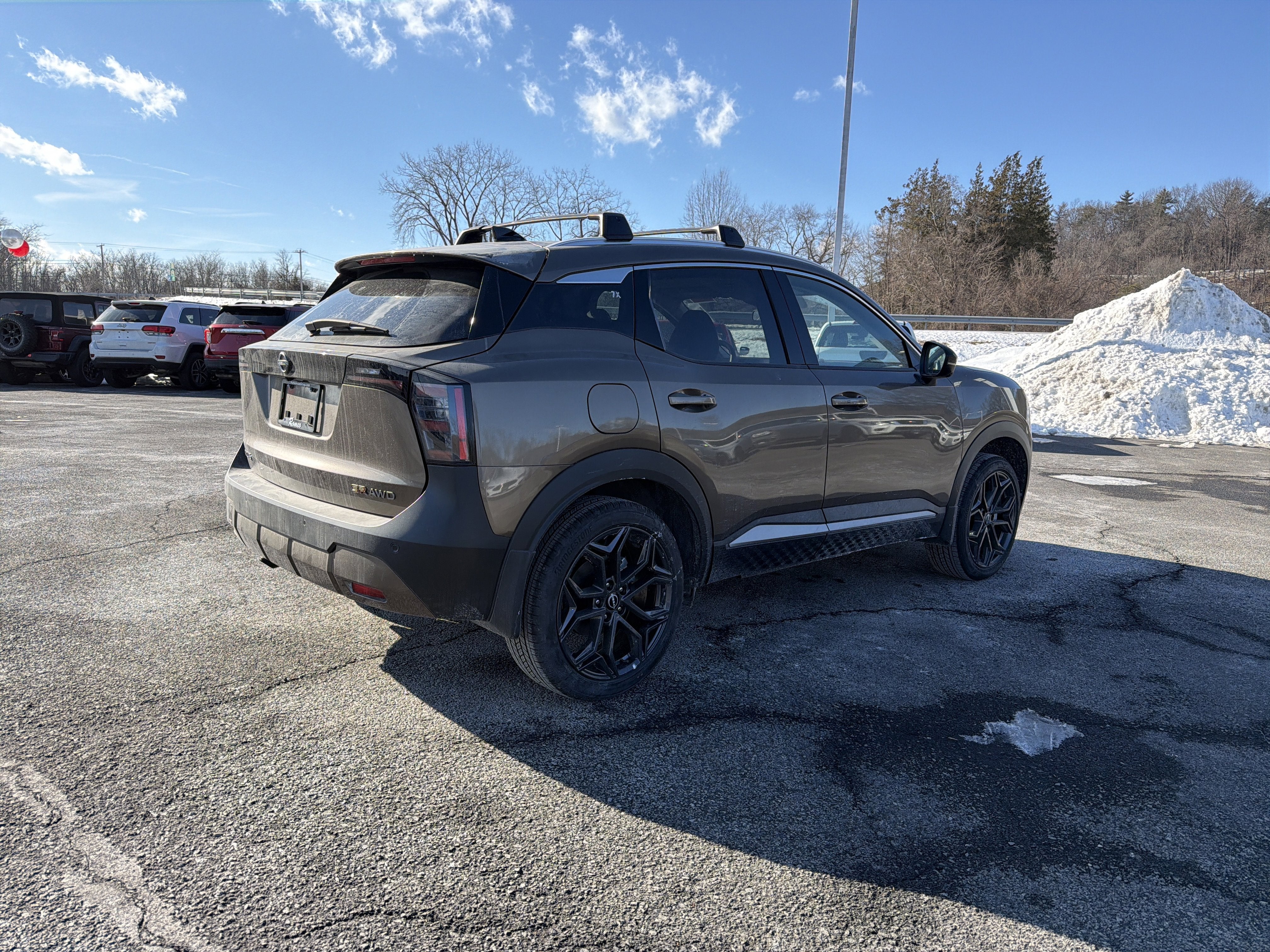 2026 Nissan Kicks SR