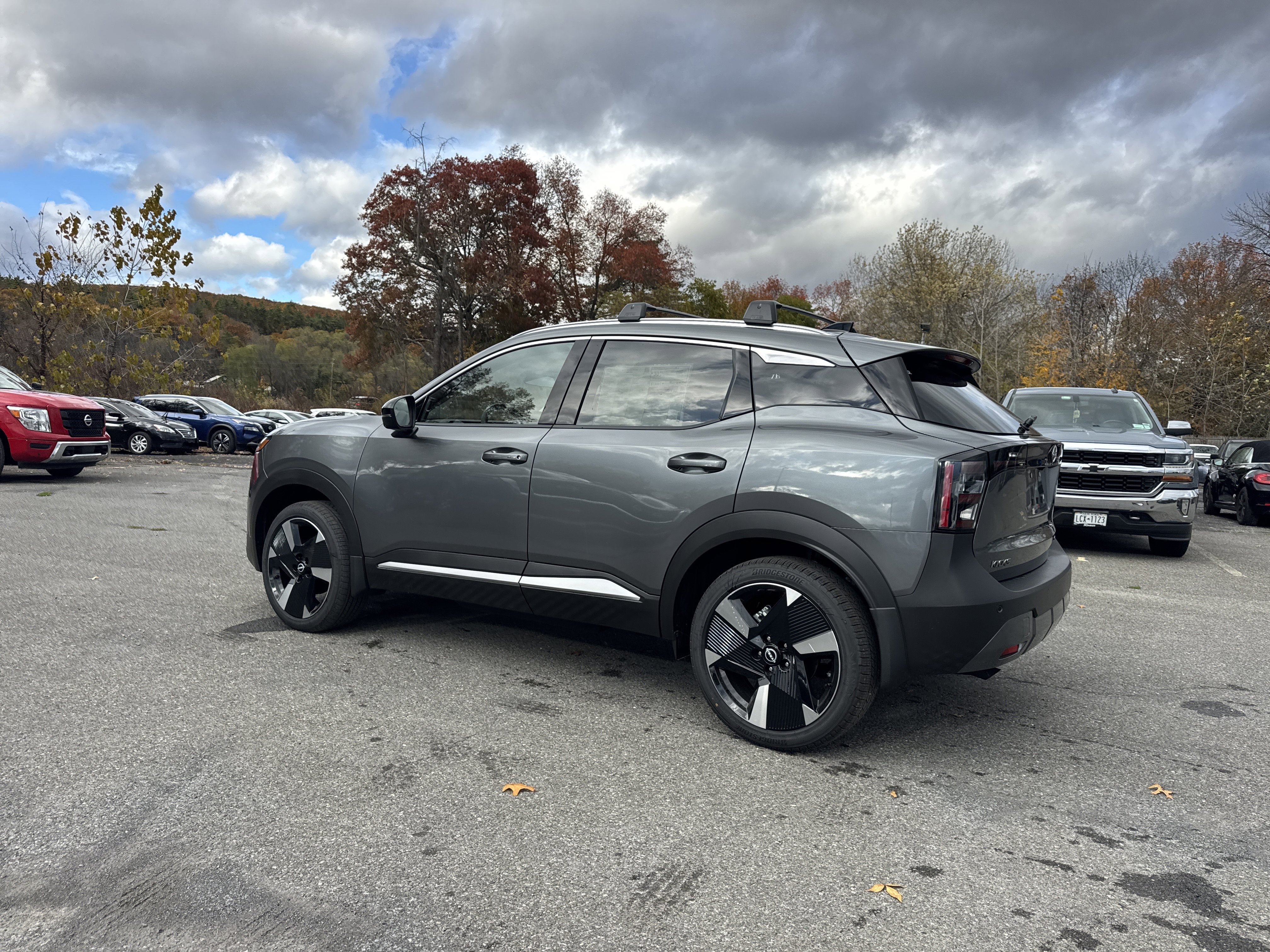 2026 Nissan Kicks SR