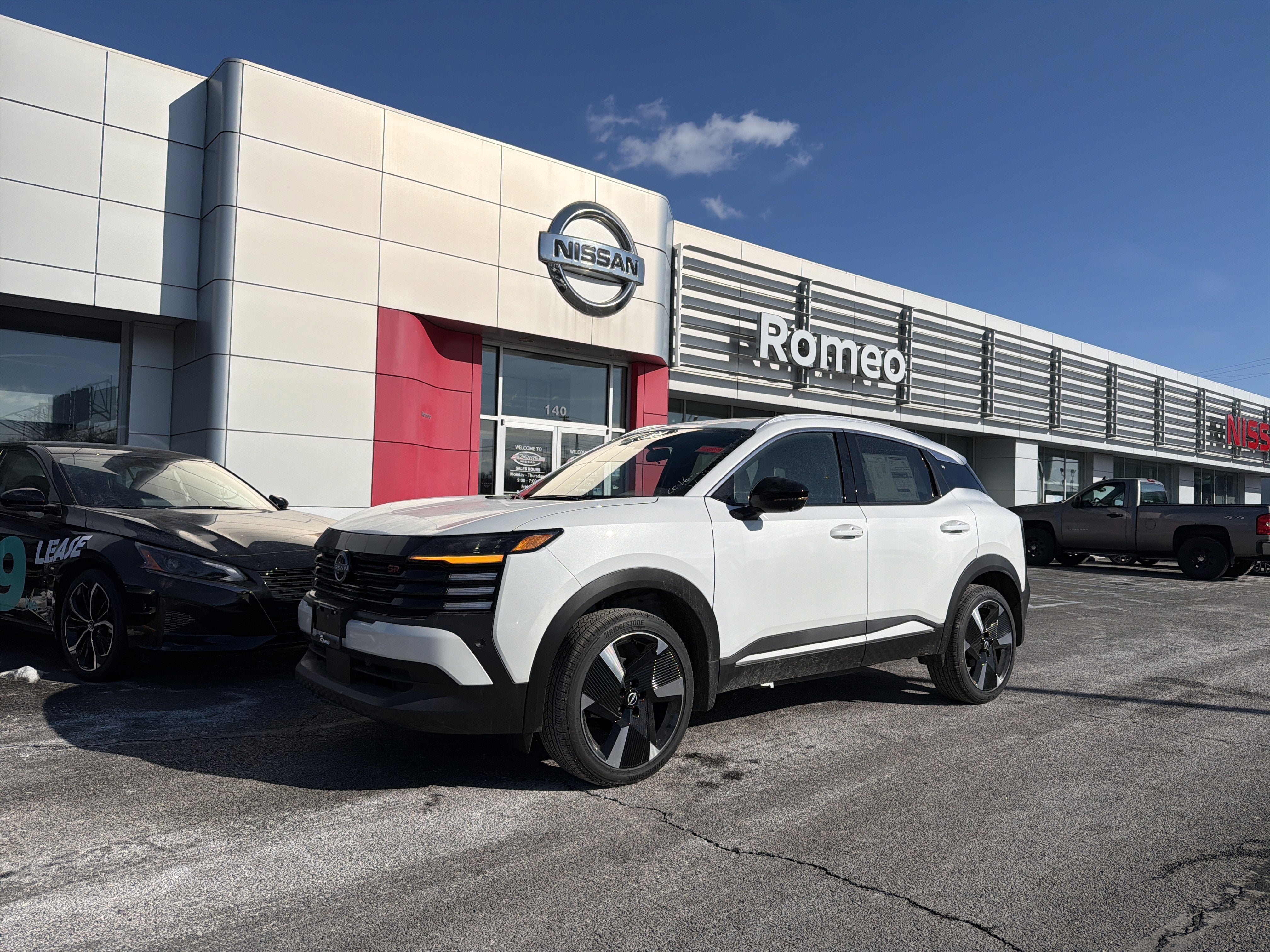 2026 Nissan Kicks SR