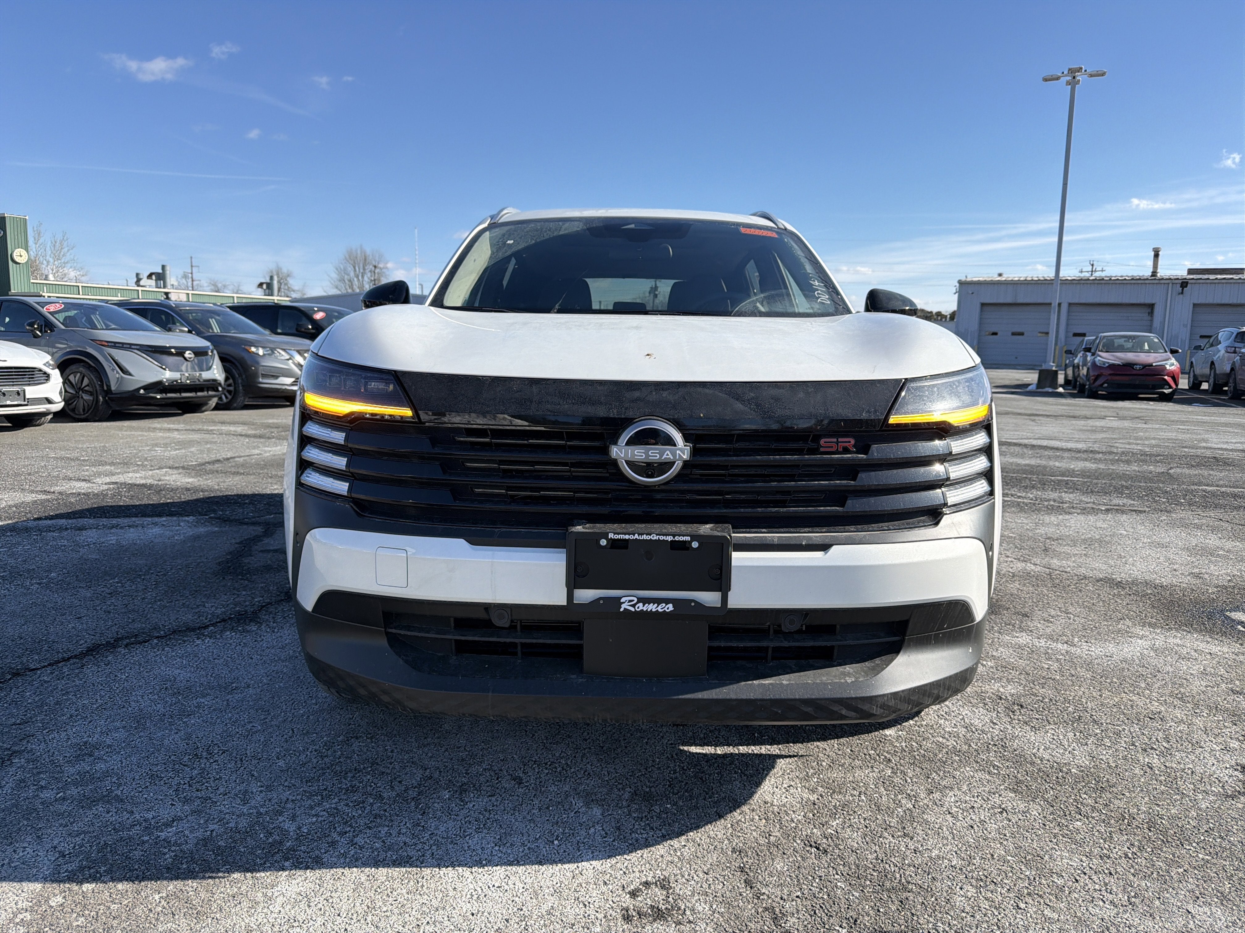 2026 Nissan Kicks SR