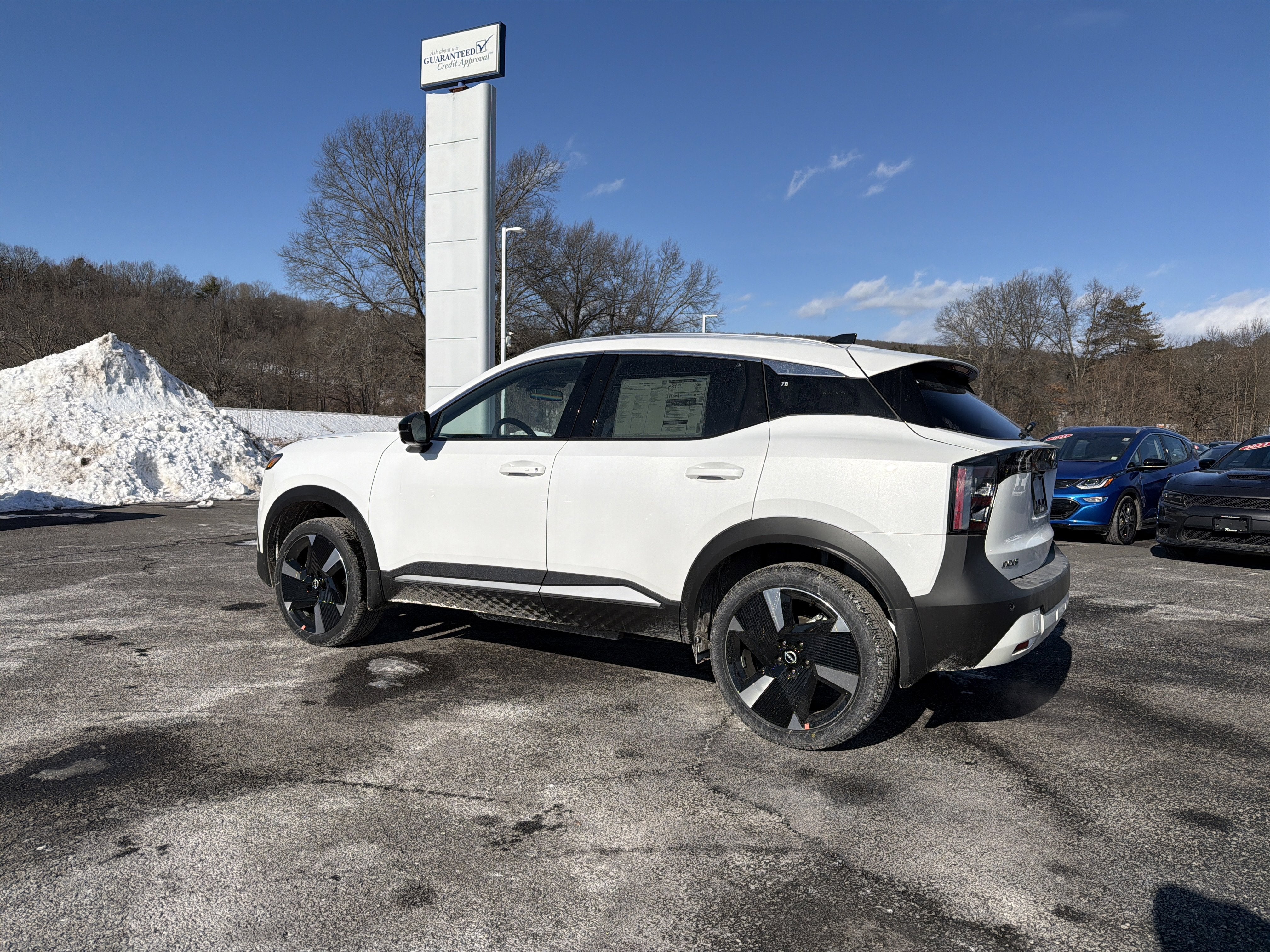 2026 Nissan Kicks SR