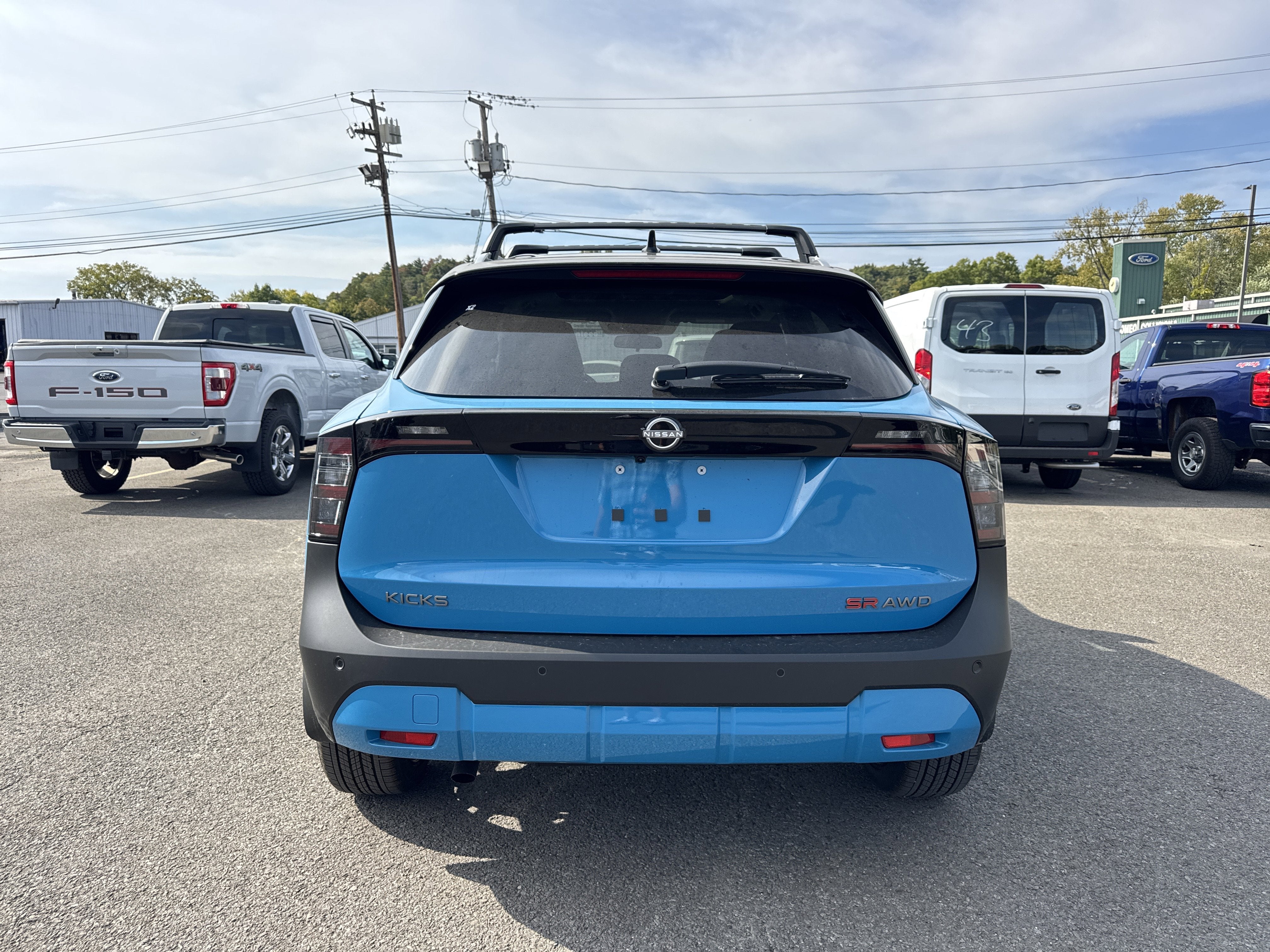 2026 Nissan Kicks SR