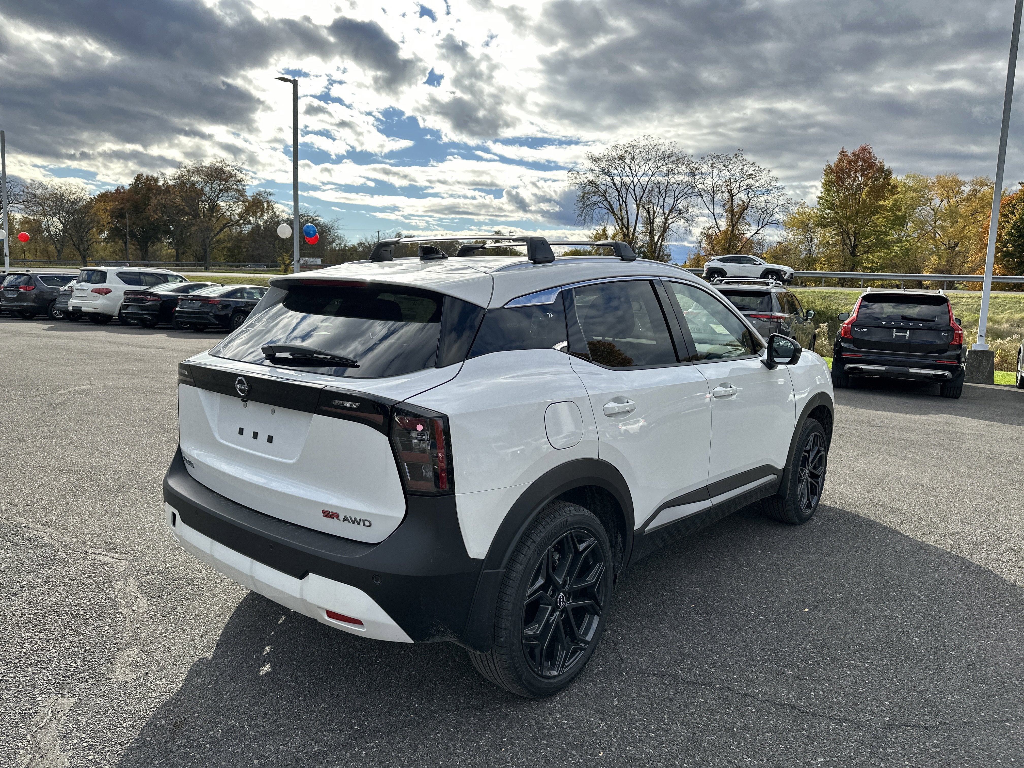 2026 Nissan Kicks SR