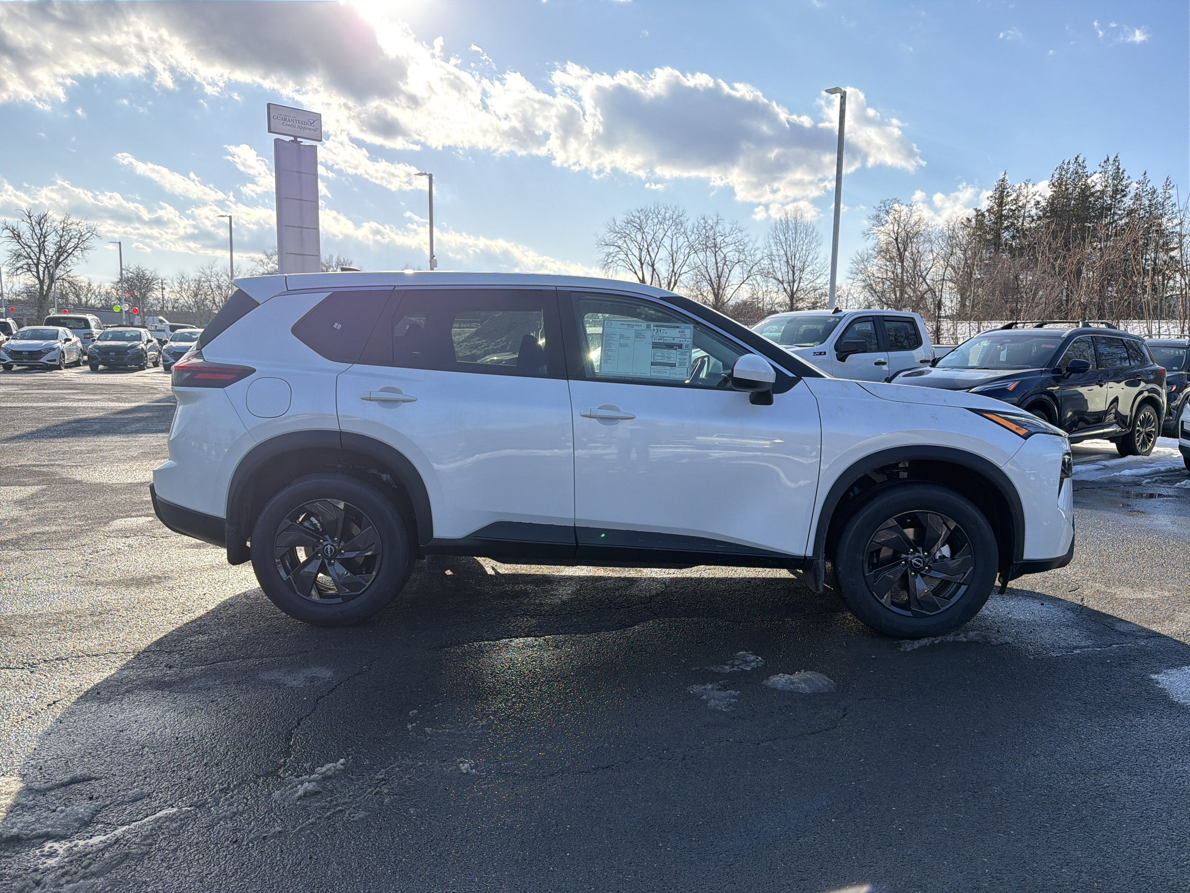 2026 Nissan Rogue SV