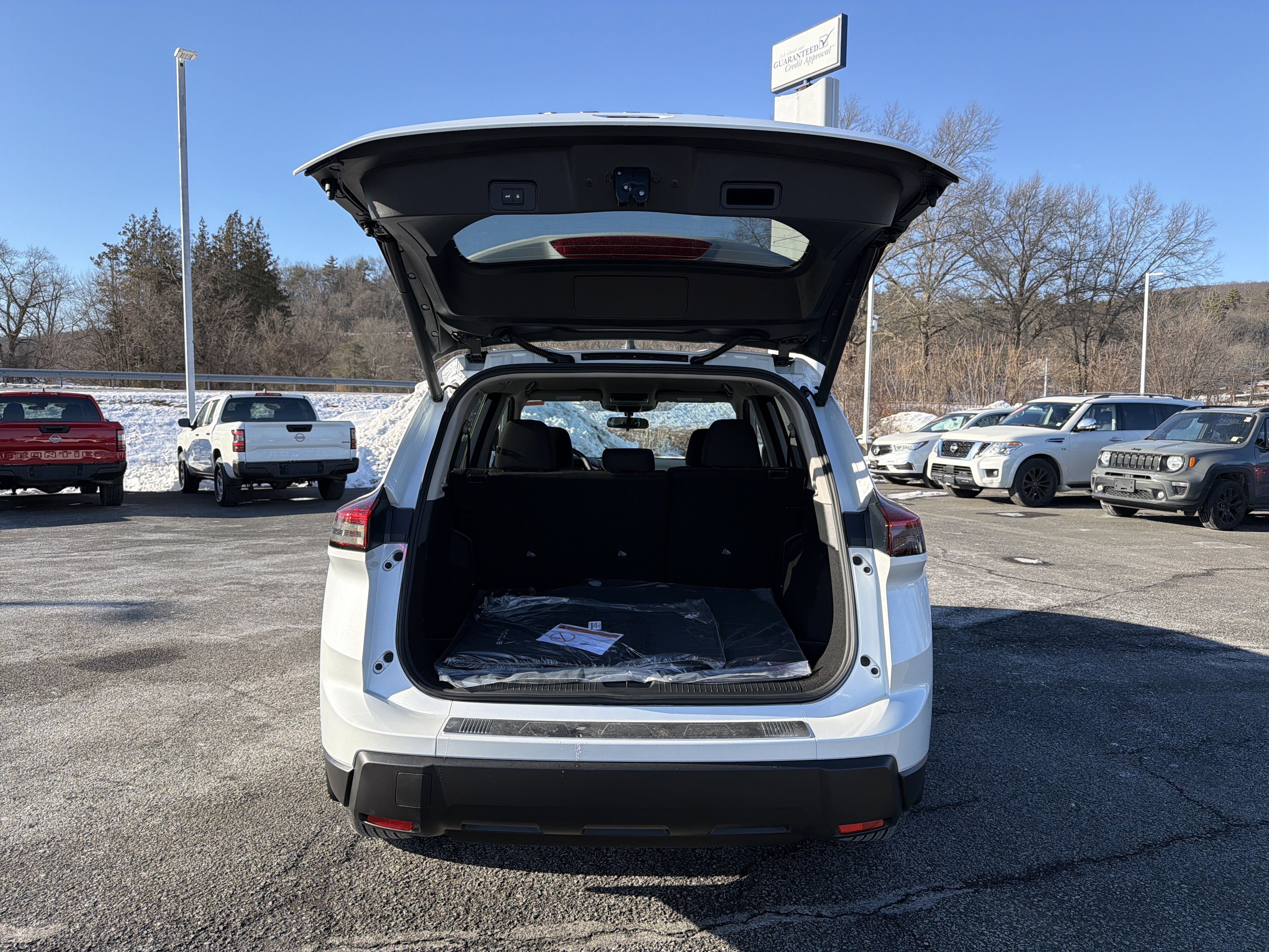 2026 Nissan Rogue SV