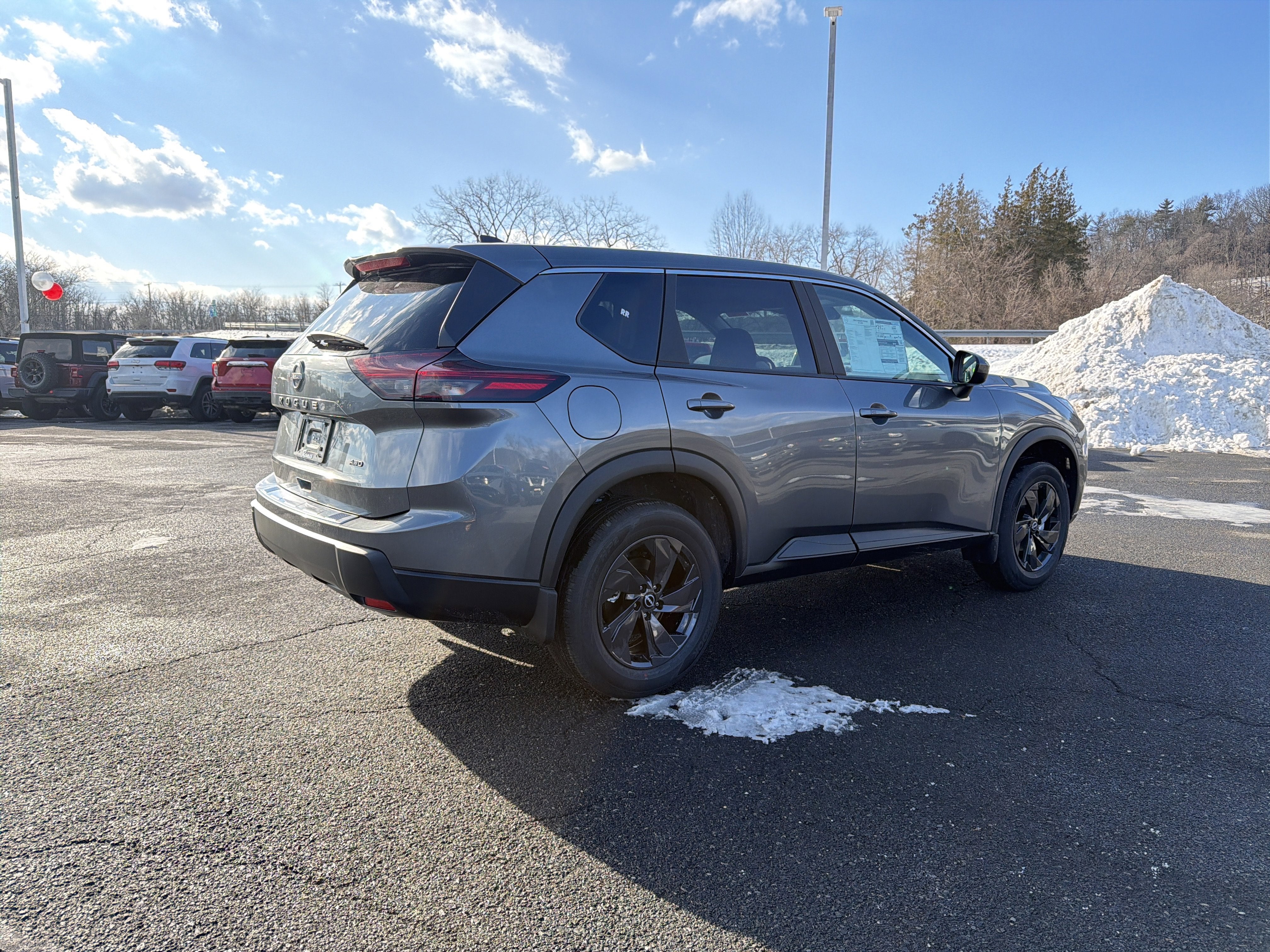 2026 Nissan Rogue SV