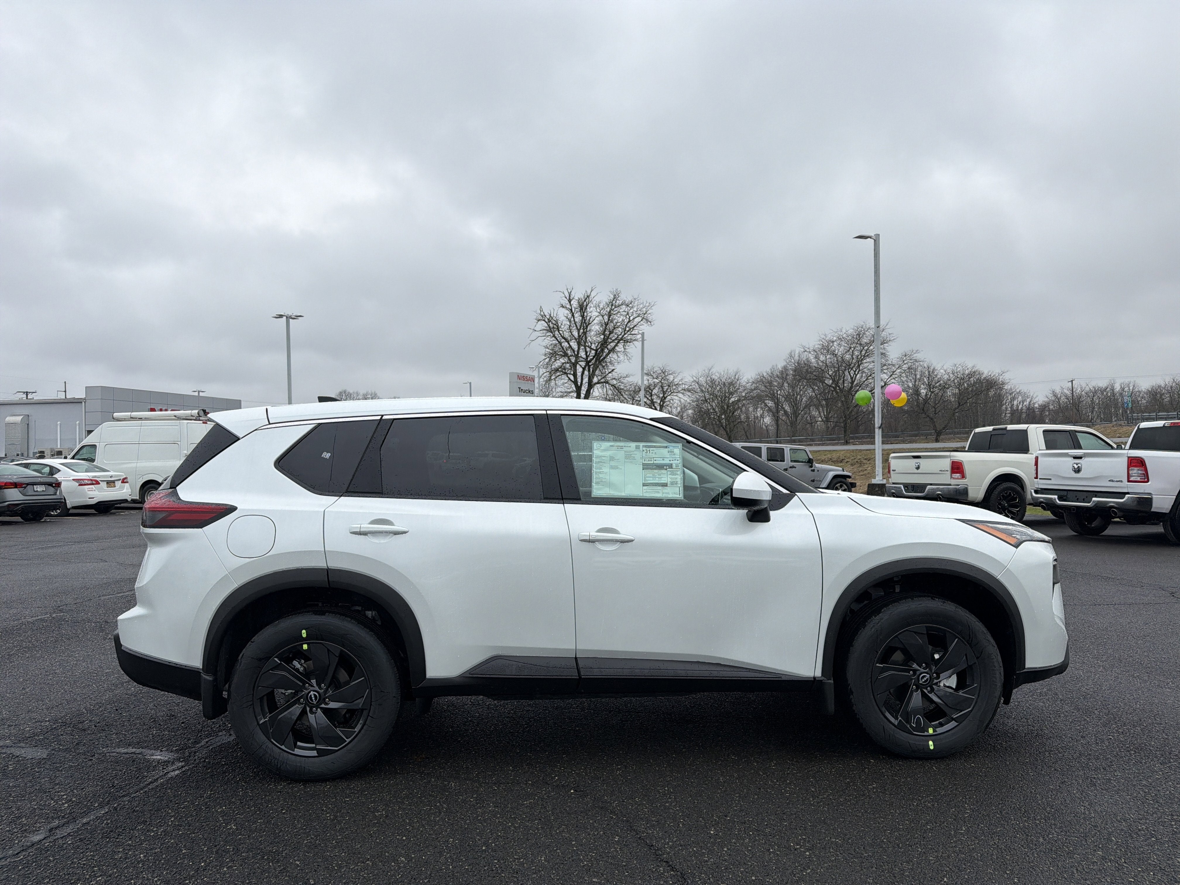 2026 Nissan Rogue SV
