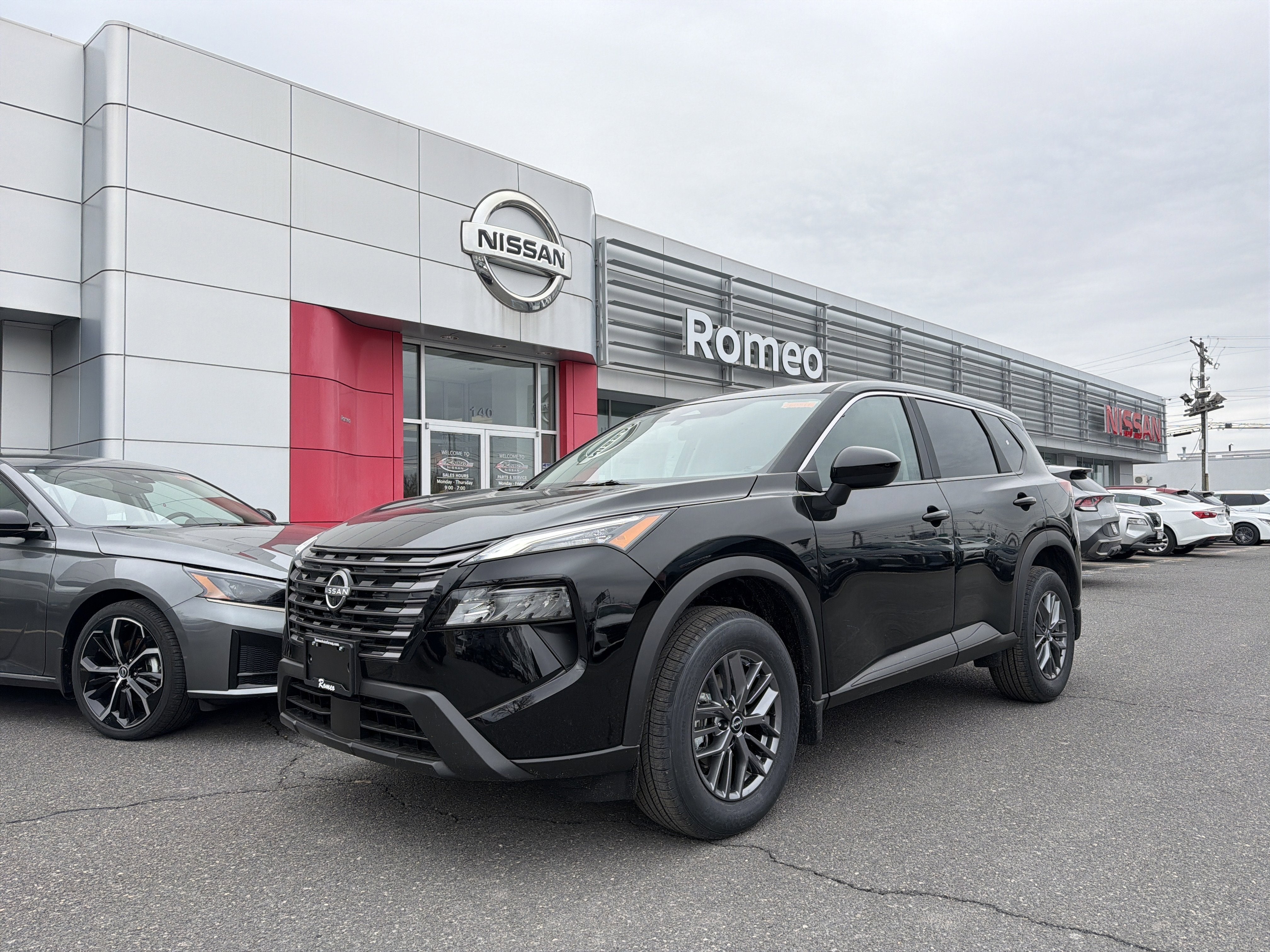 2026 Nissan Rogue SV