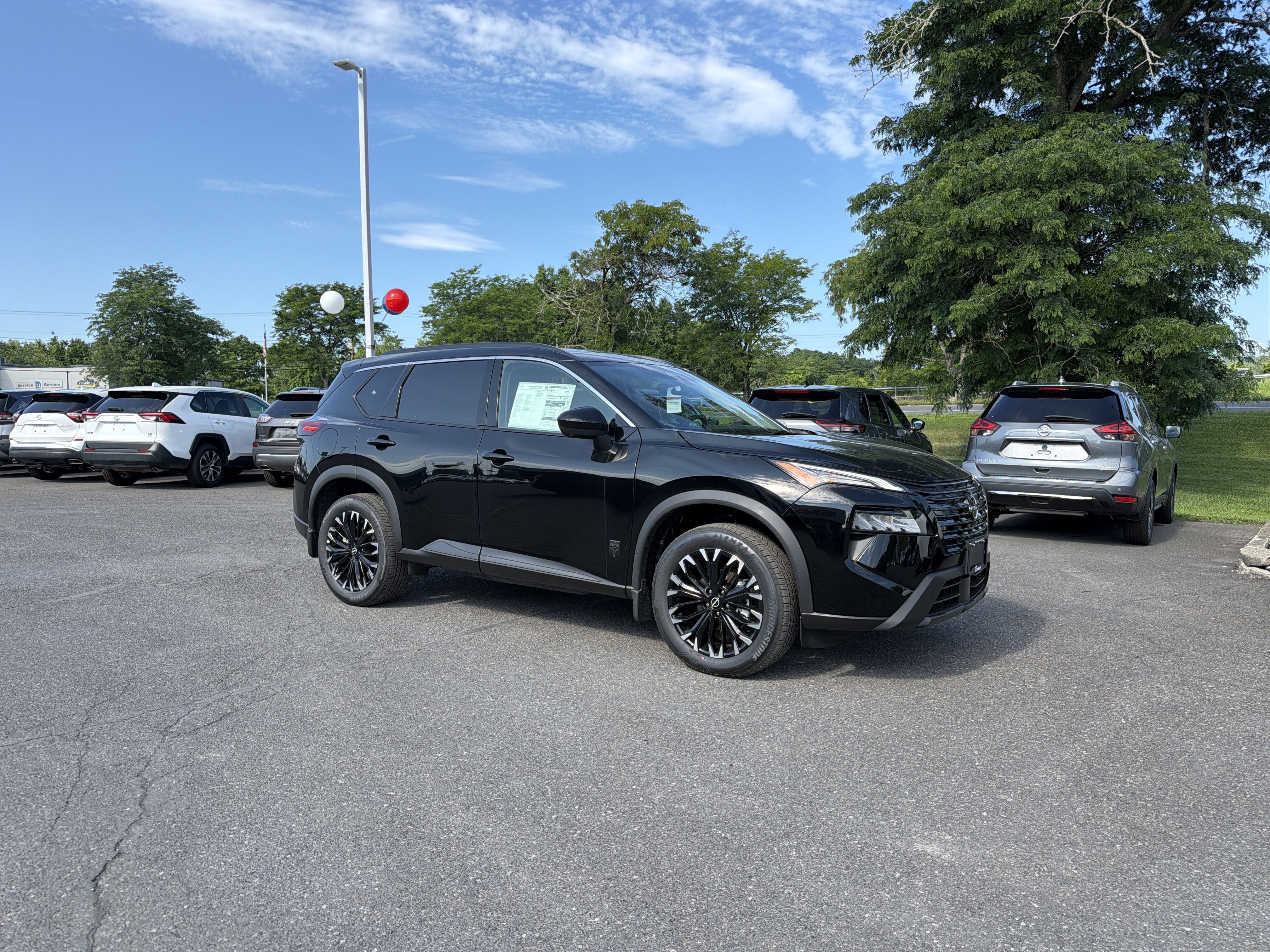 2026 Nissan Rogue Dark Armor