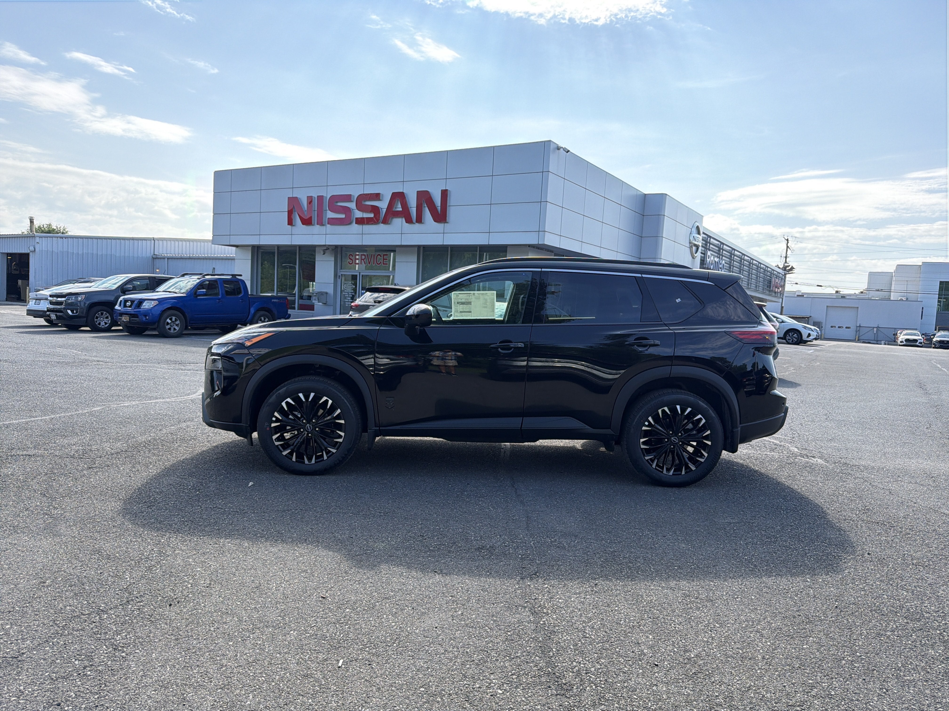 2026 Nissan Rogue Dark Armor