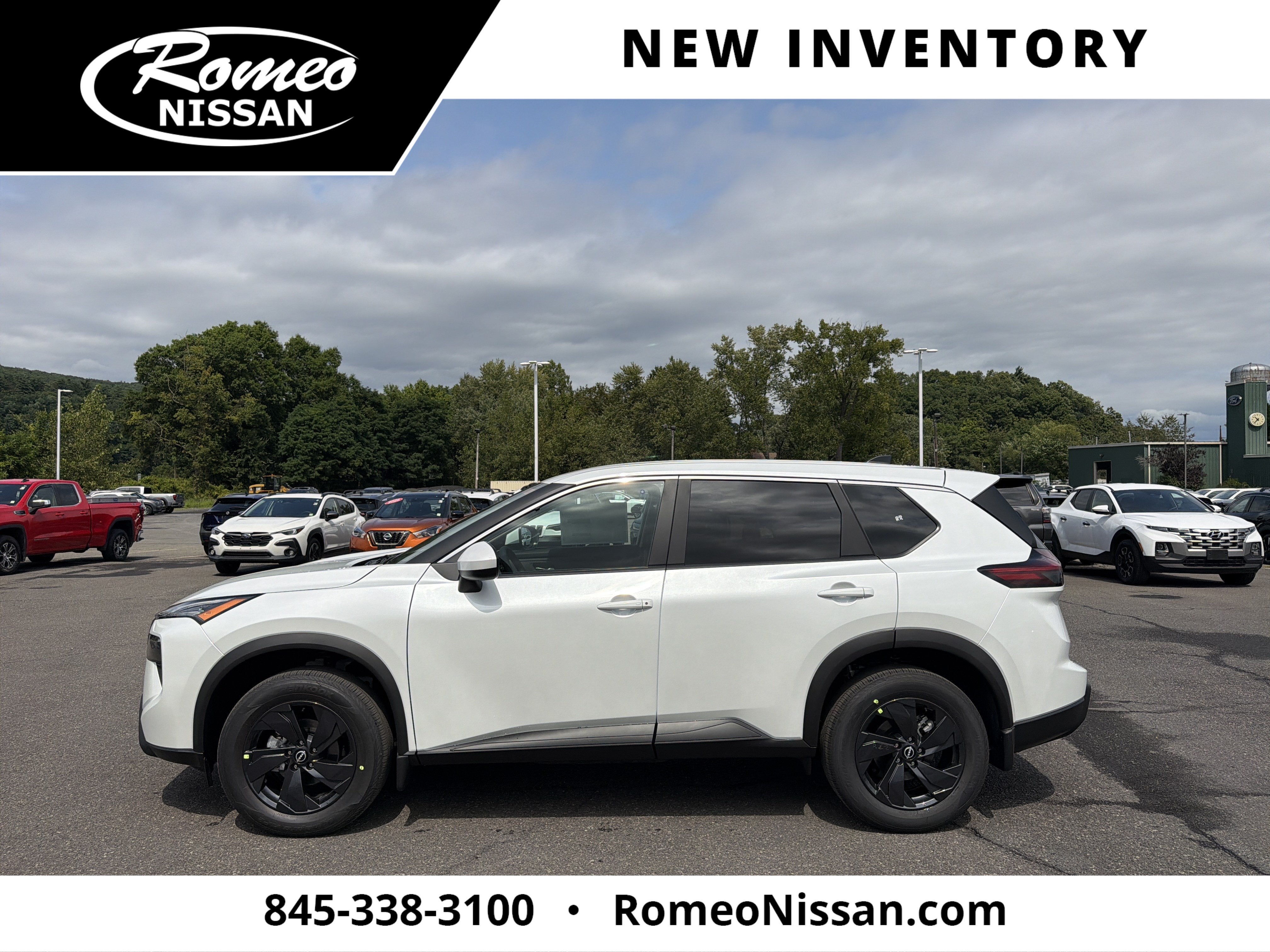 2026 Nissan Rogue SV