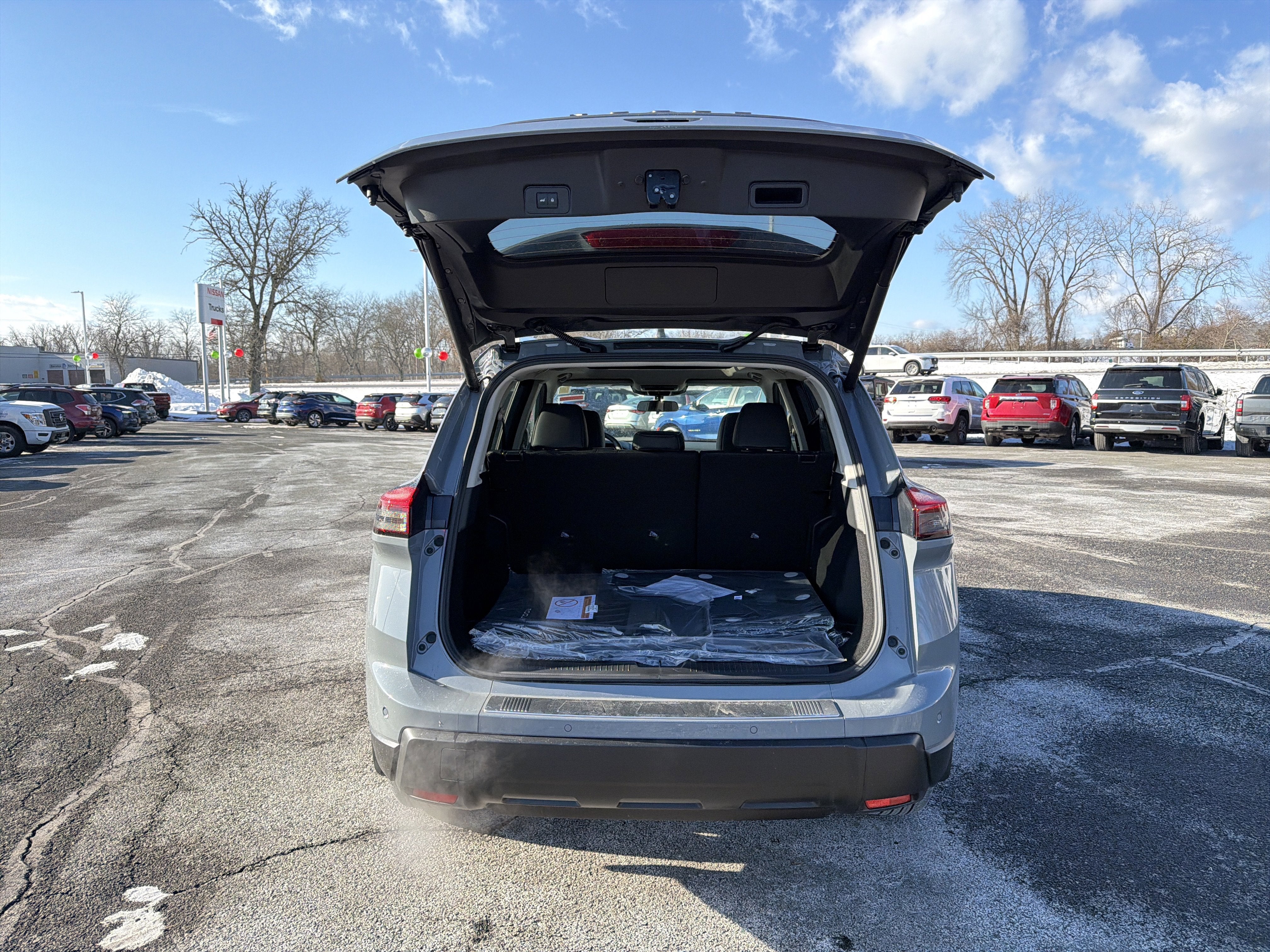 2026 Nissan Rogue SV