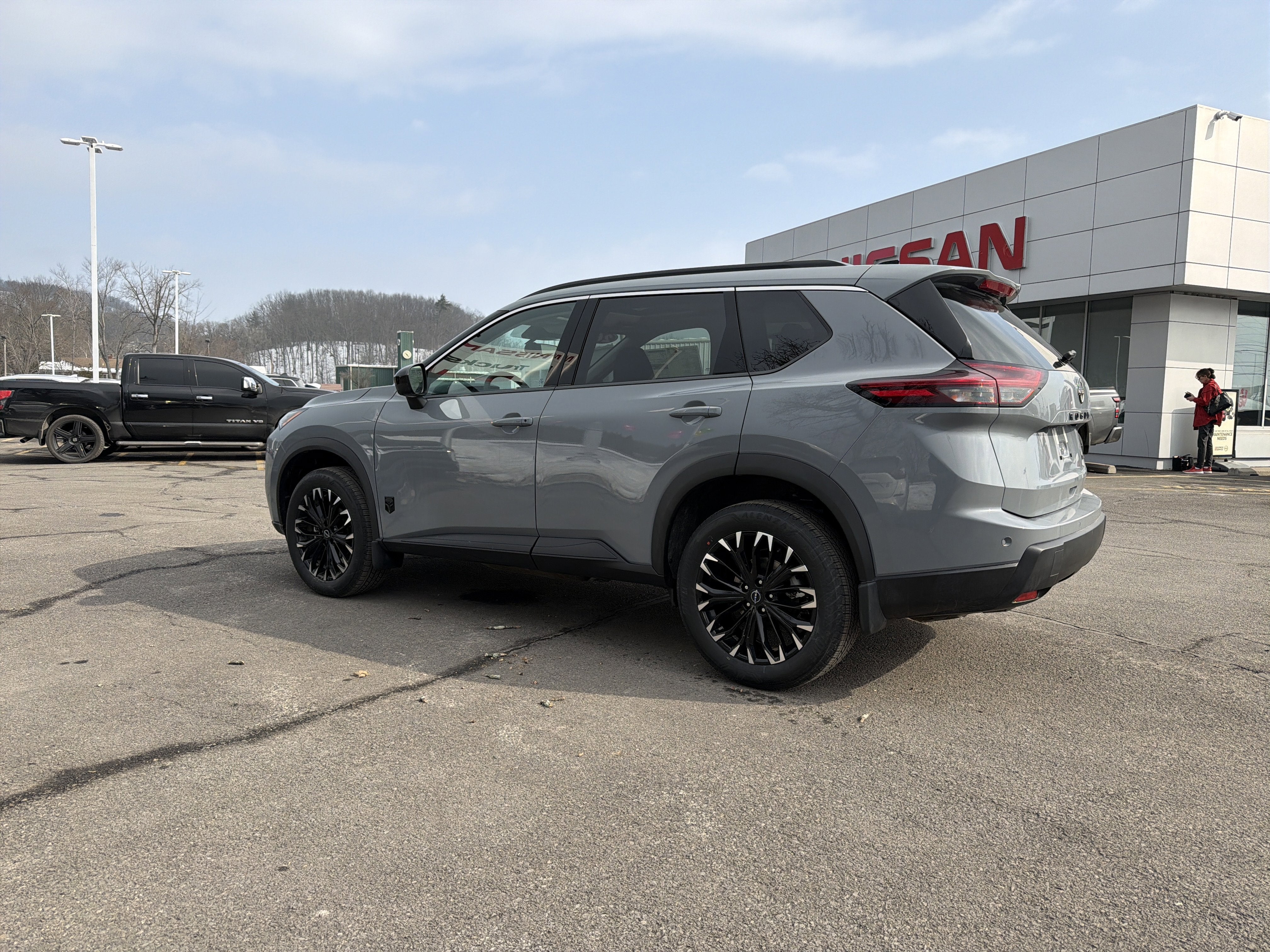 2026 Nissan Rogue Dark Armor