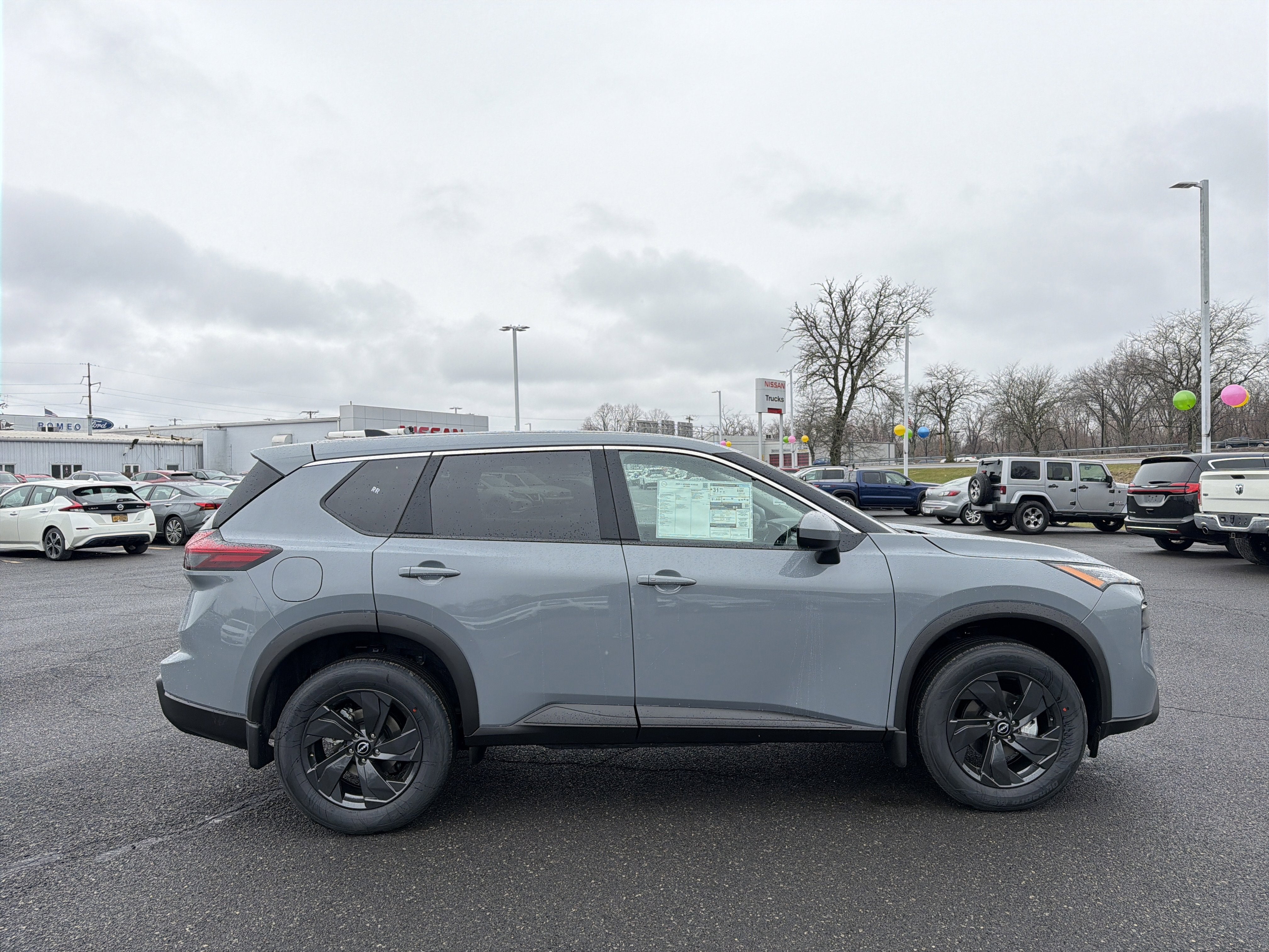 2026 Nissan Rogue SV