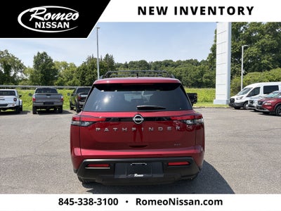 2026 Nissan Pathfinder SV