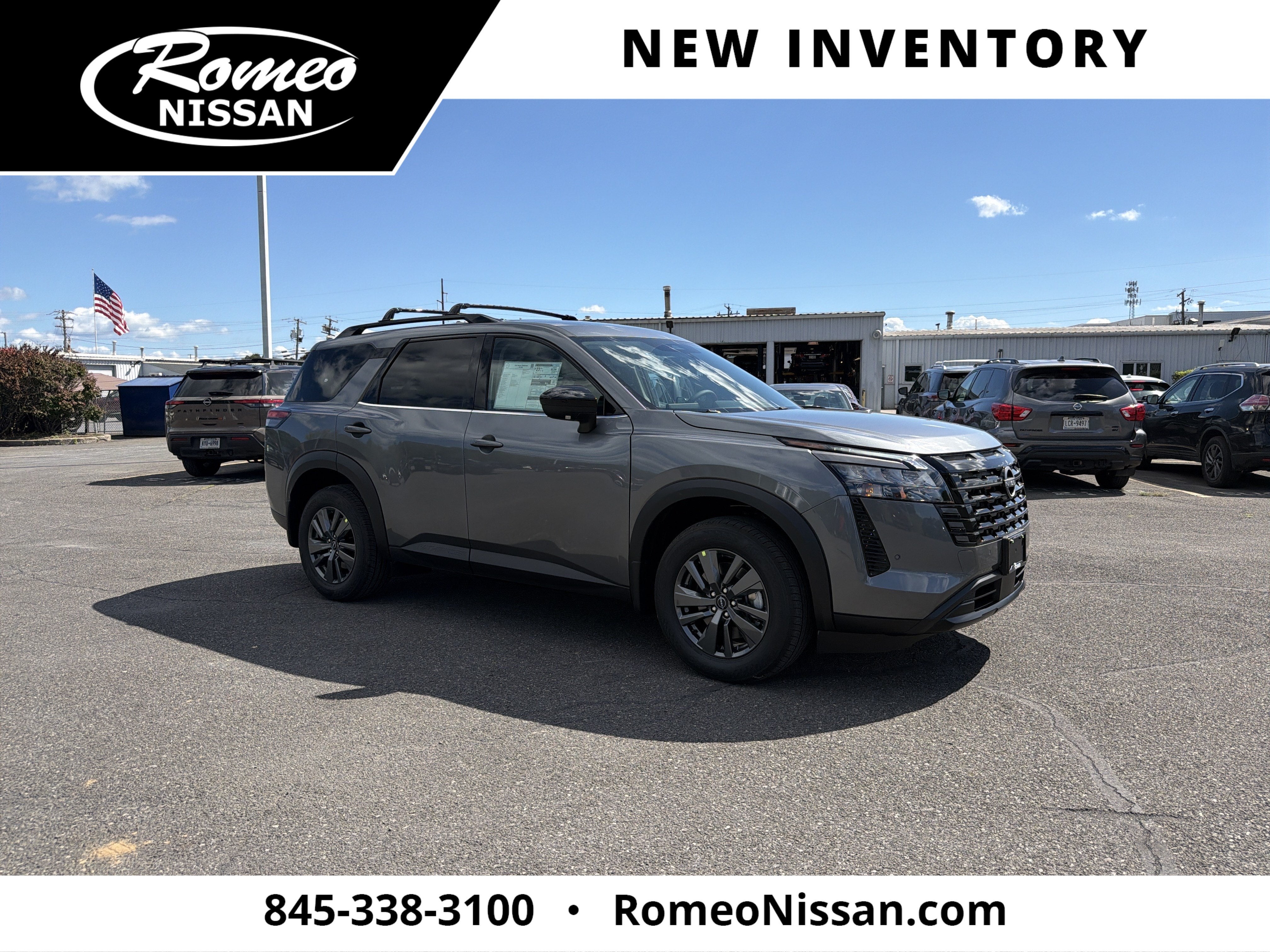 2026 Nissan Pathfinder SV
