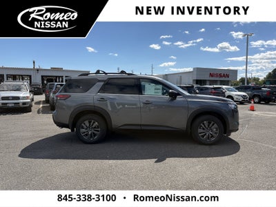2026 Nissan Pathfinder SV