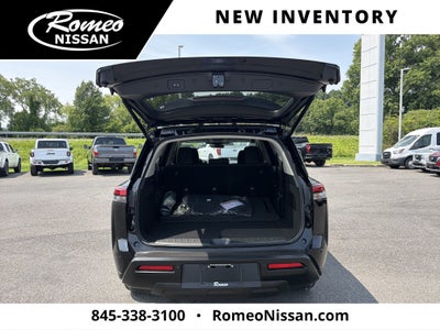 2026 Nissan Pathfinder SV