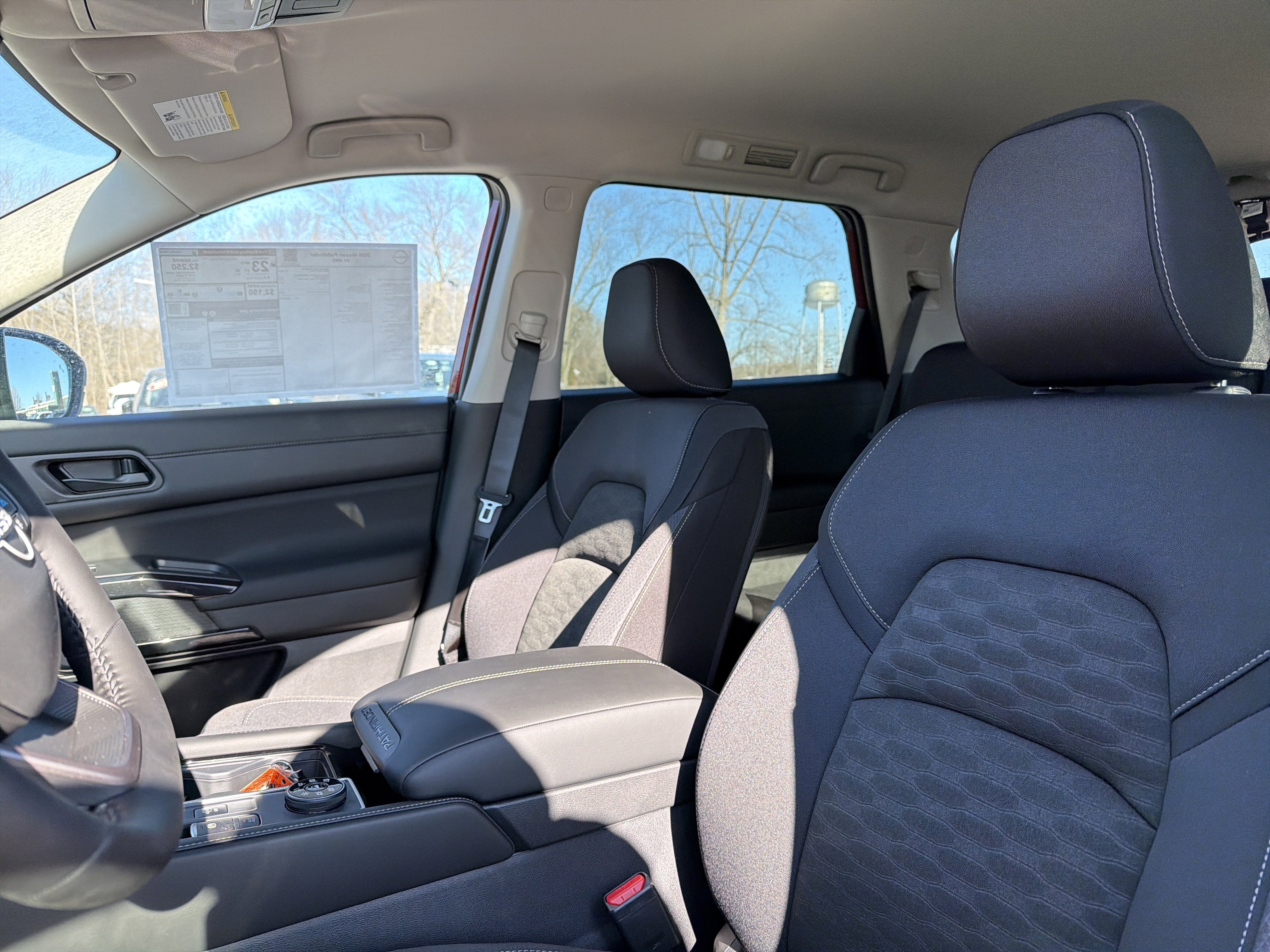 2026 Nissan Pathfinder SV