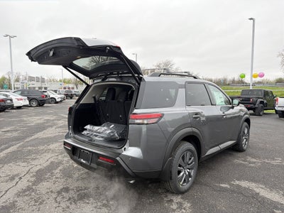 2026 Nissan Pathfinder SV